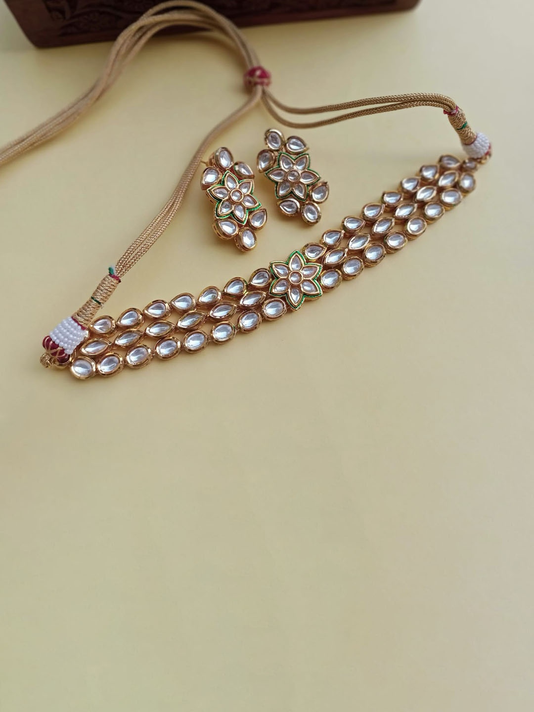 

FIROZA Gold-Plated White Kundan-Studded Jewellery Set