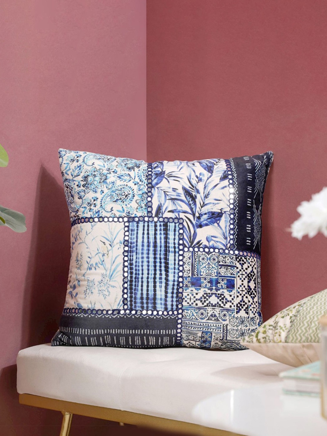 

Nestasia Navy Blue & White Floral Velvet Square Cushion Covers