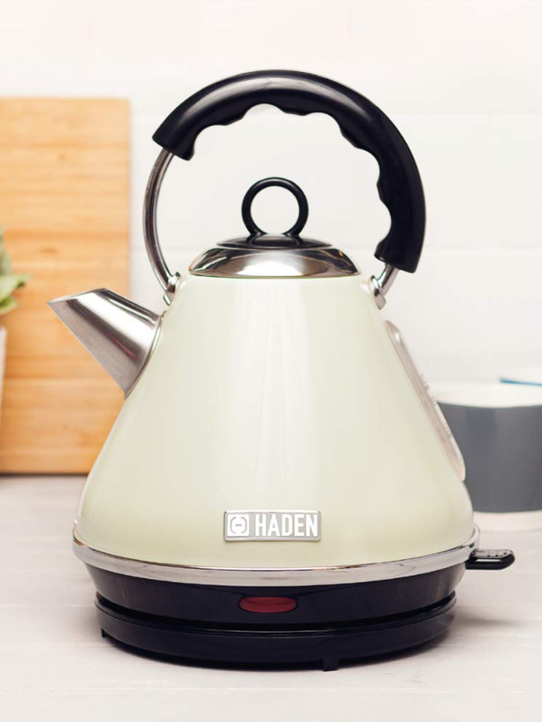 

Haden Set Of 2 Cream Stainless Steel 2-Slice Toaster & Corldless Kettle 1.7 L