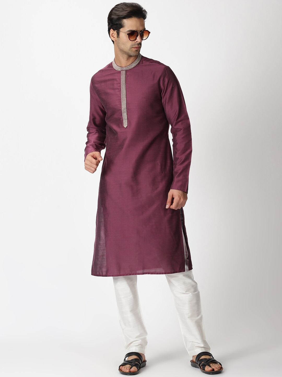 

Saffron Threads Men Mauve Thread Work Mandarin Collar Regular Sleeve Side Slit Kurta
