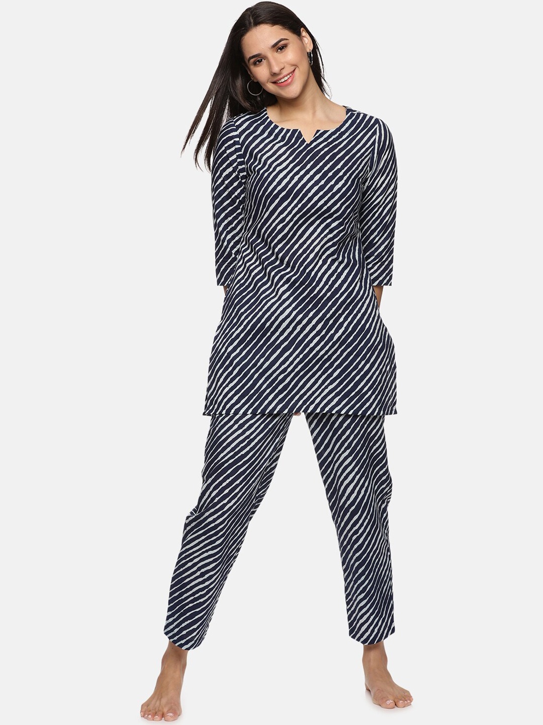 

Palakh Women Navy Blue & White Printed Pure Cotton Night suit