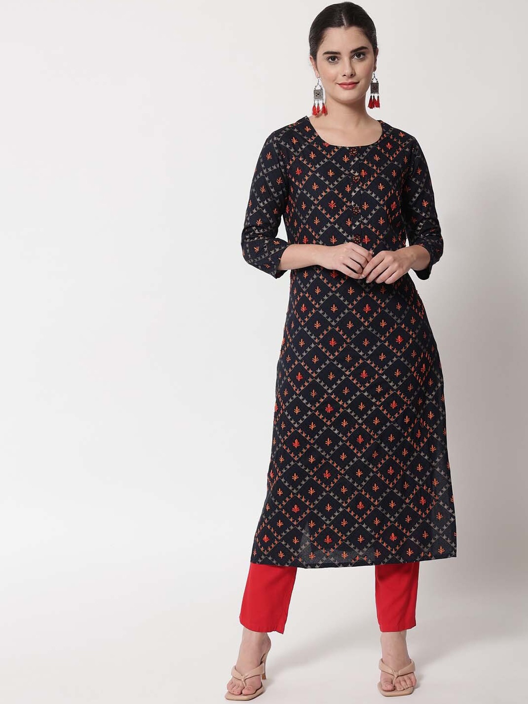 

KALINI Black Ethnic Motifs Thread Work Kurta
