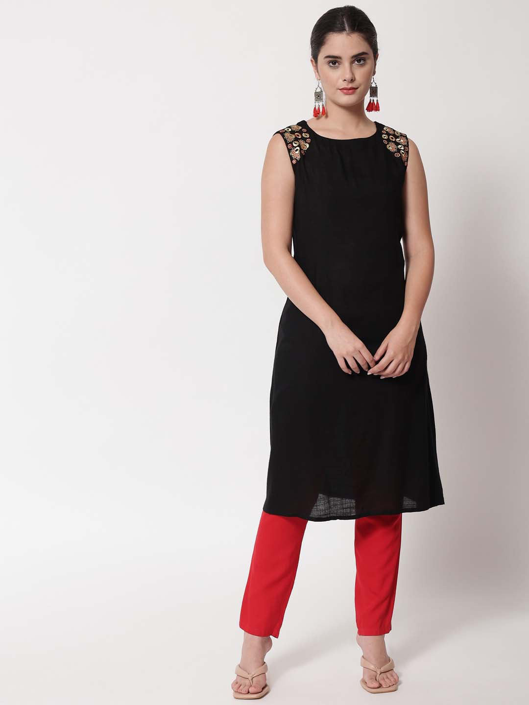 

KALINI Black Ethnic Motifs Embroidered Thread Work Kurta