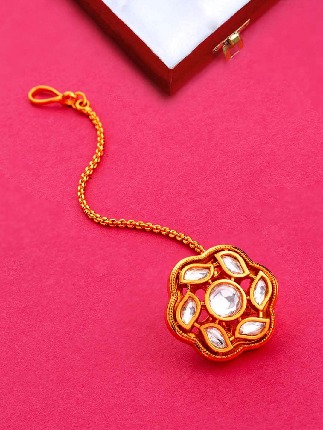 

Voylla Gold-Plated White Kundan Studded Maang Tikka