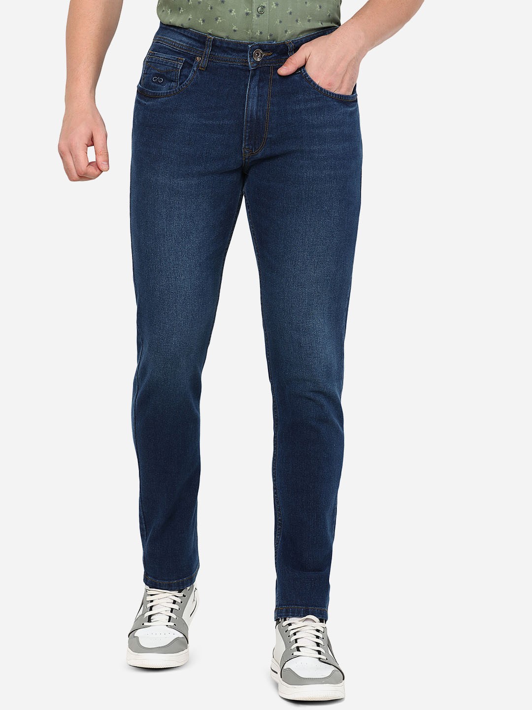 

JADE BLUE Men Blue Light Fade Jeans