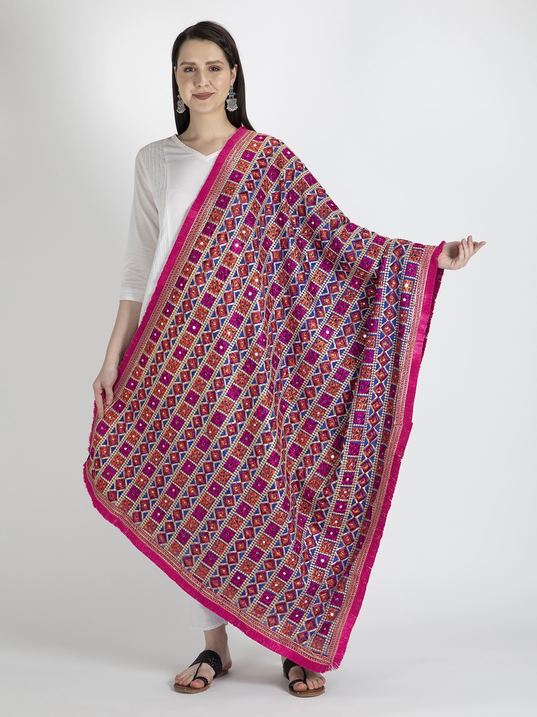 

Moda Chales Women Blue & Red Embroidered Dupatta with Phulkari