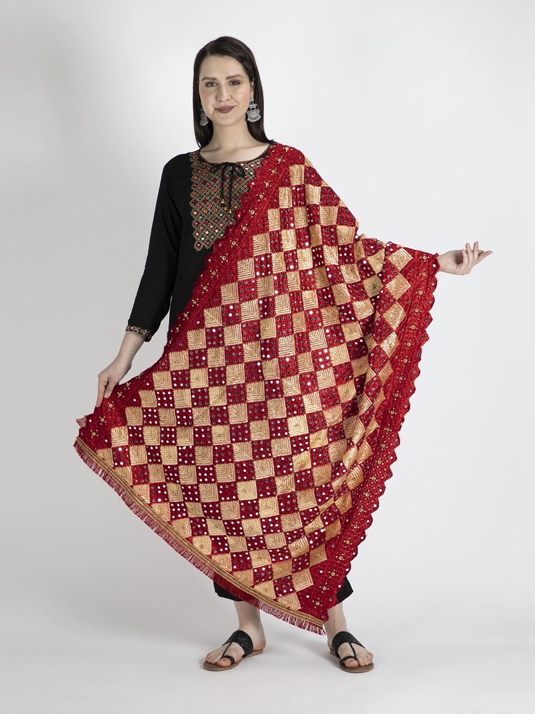 

Moda Chales Women Red & Beige Embroidered Dupatta with Phulkari