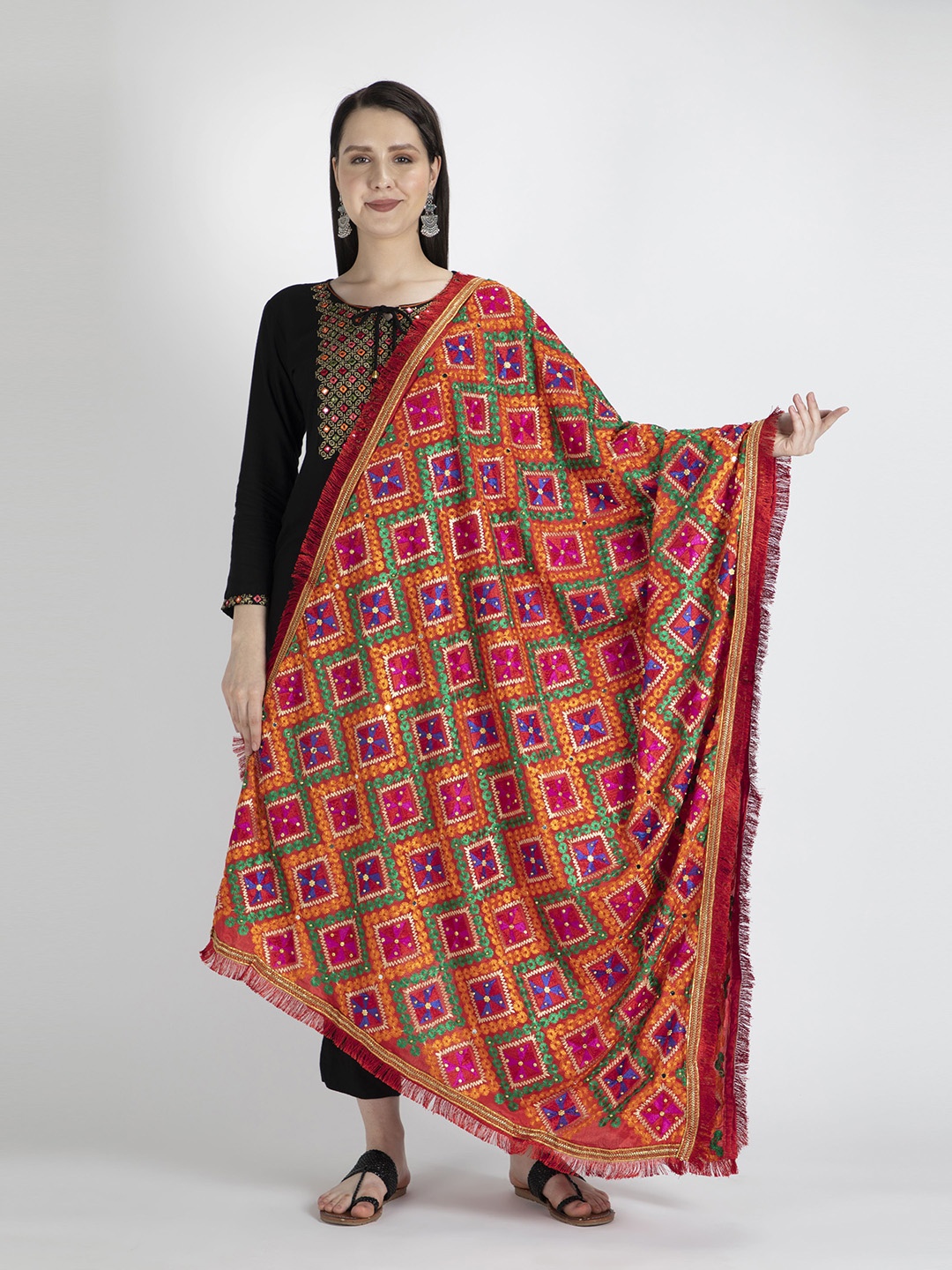 Moda Chales Women Red & Green Embroidered Dupatta with Phulkari
