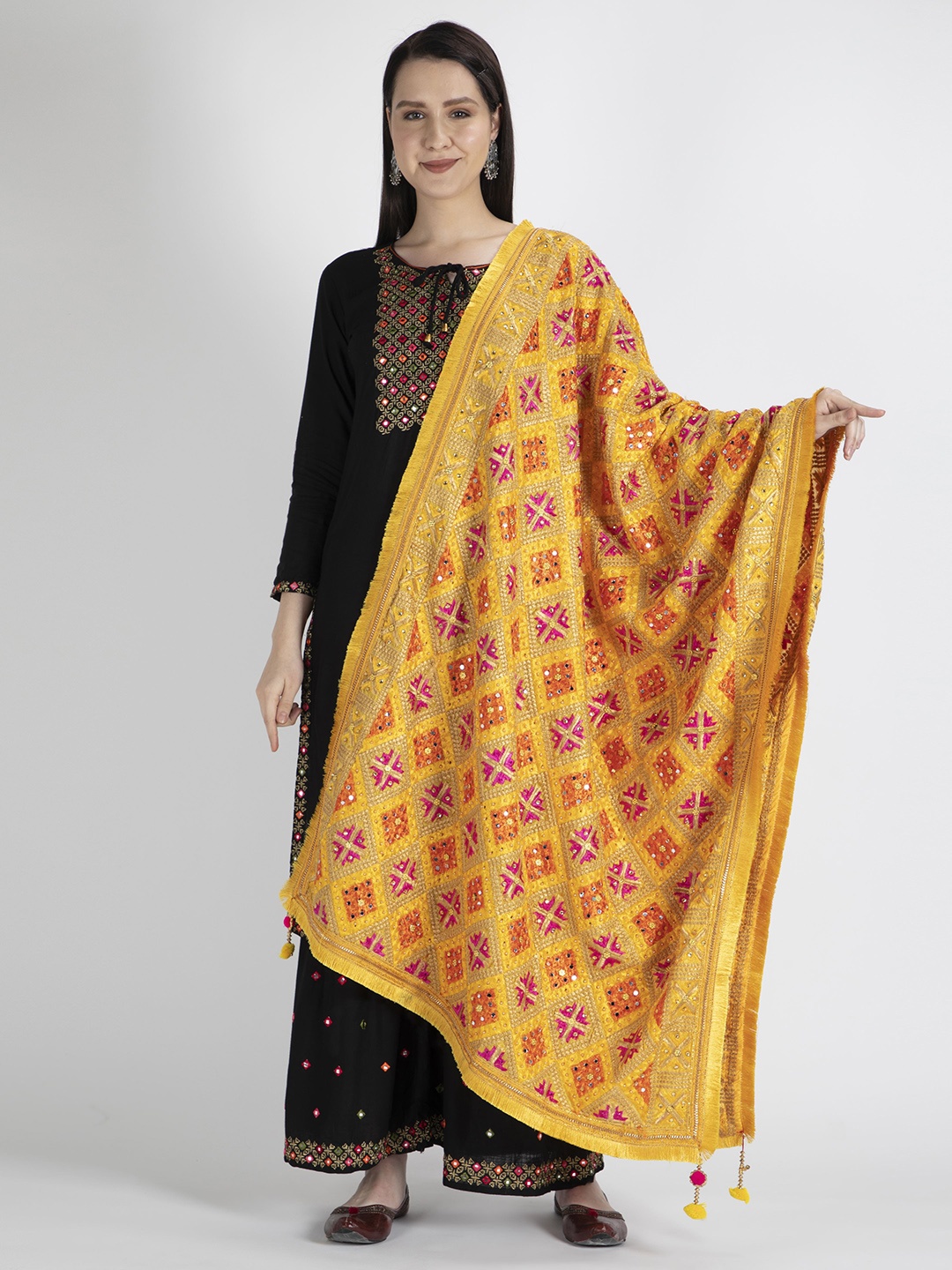 

Moda Chales Women Yellow & Pink Embroidered Dupatta with Phulkari