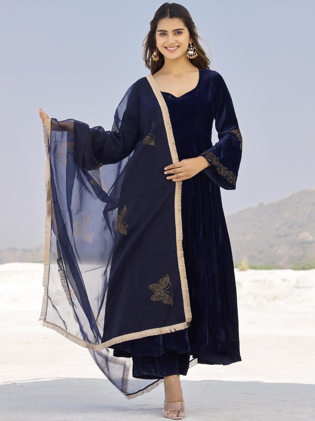 

Baisacrafts Women Navy Blue Beads and Stones Velvet Anarkali Kurta with Trousers & Dupatta