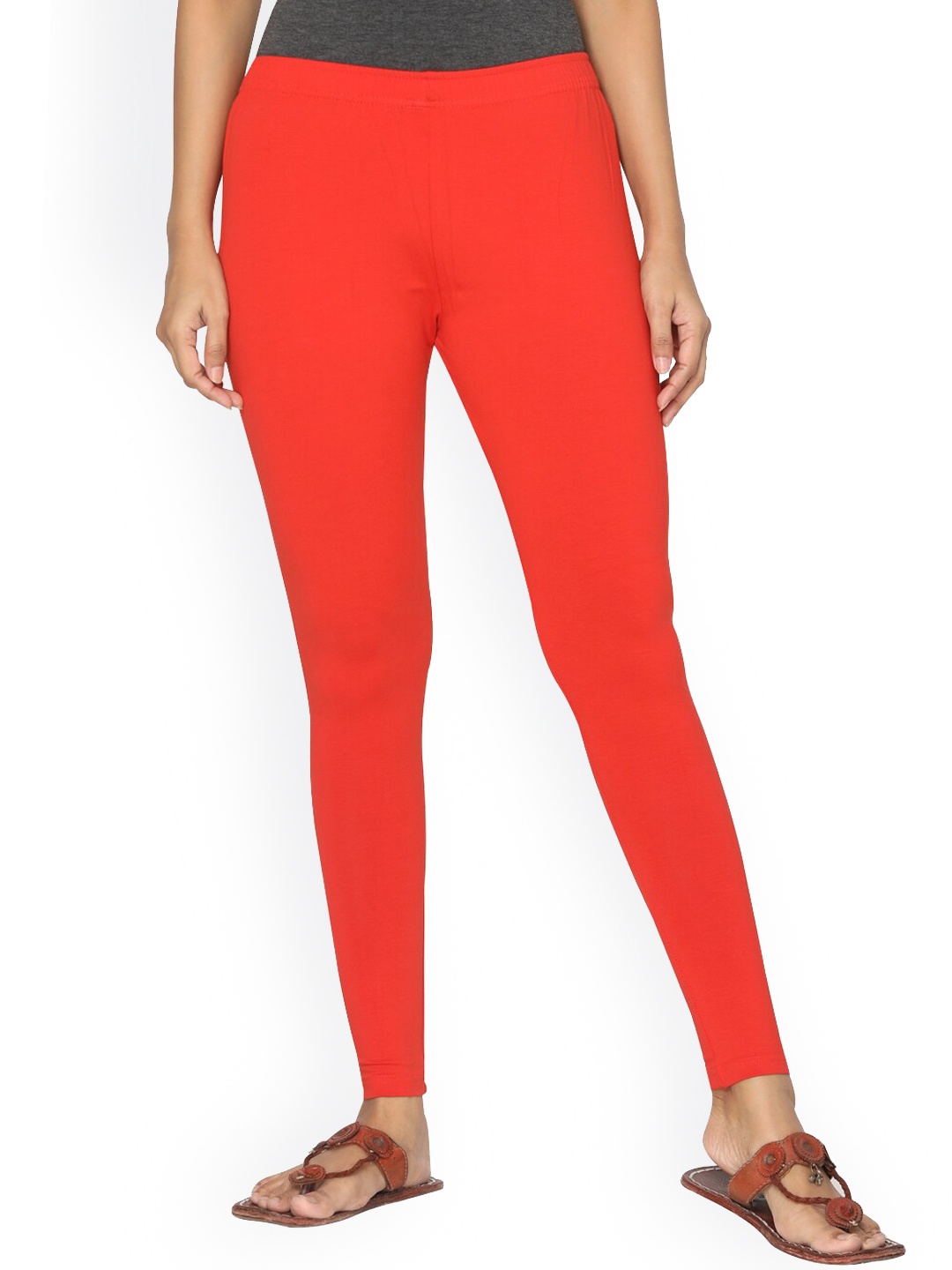 

TSG Bliss Women Red Solid Ankle-Length Leggings