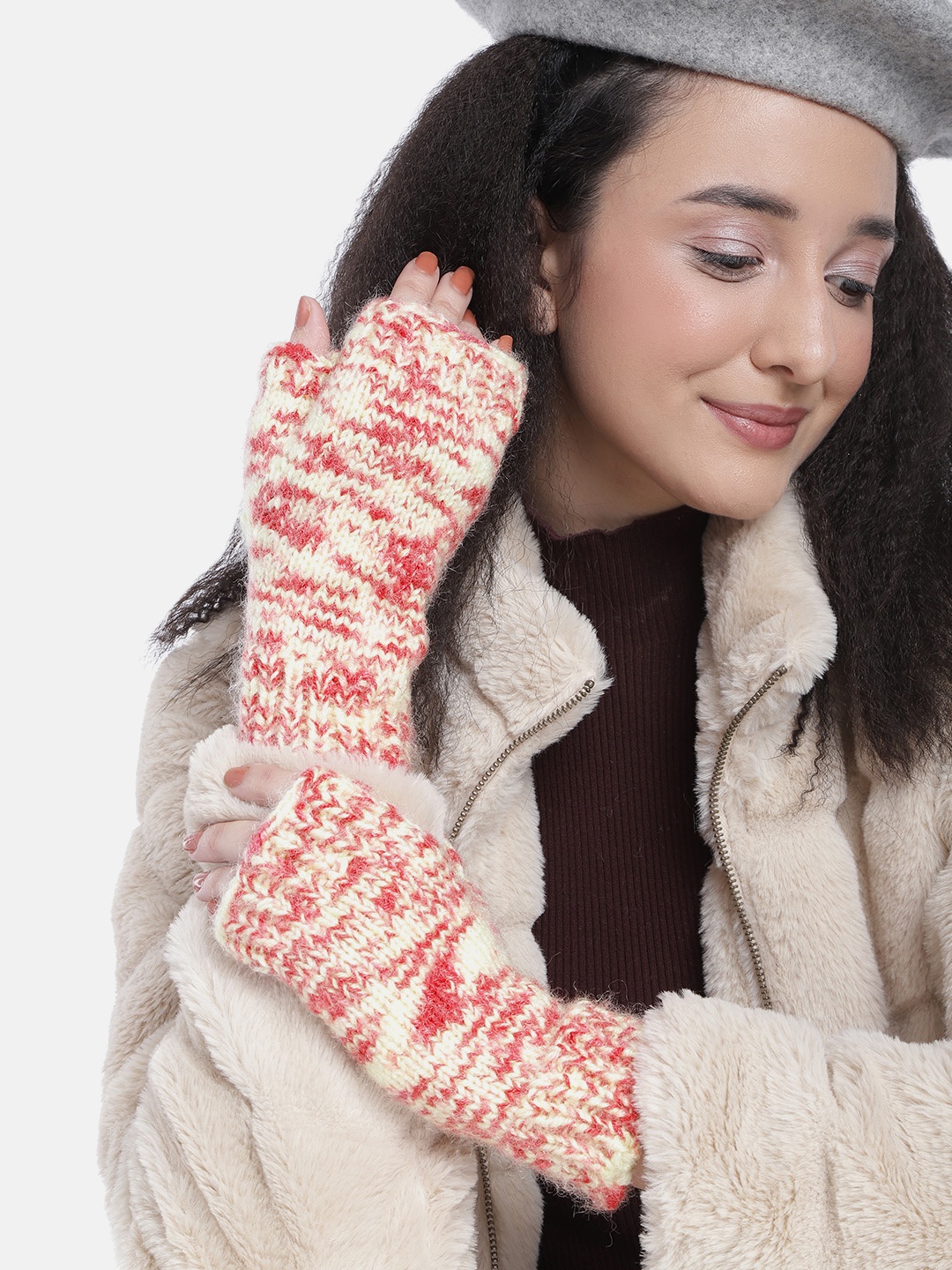 

Magic Needles Unisex Off White & Red Woven Design Acrylic Gloves