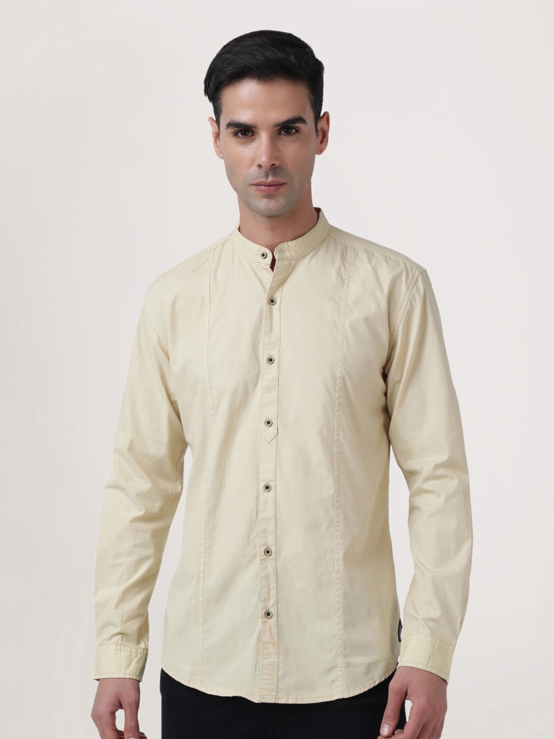 

IVOC Men Beige Standard Slim Fit Cotton Casual Shirt