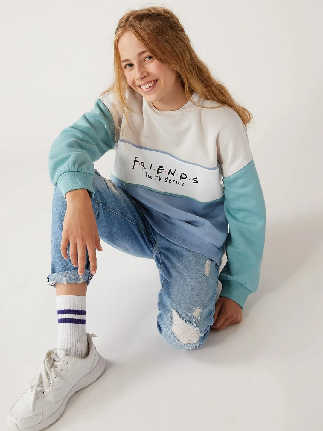 

Marks & Spencer Girls Blue Printed Sweatshirt