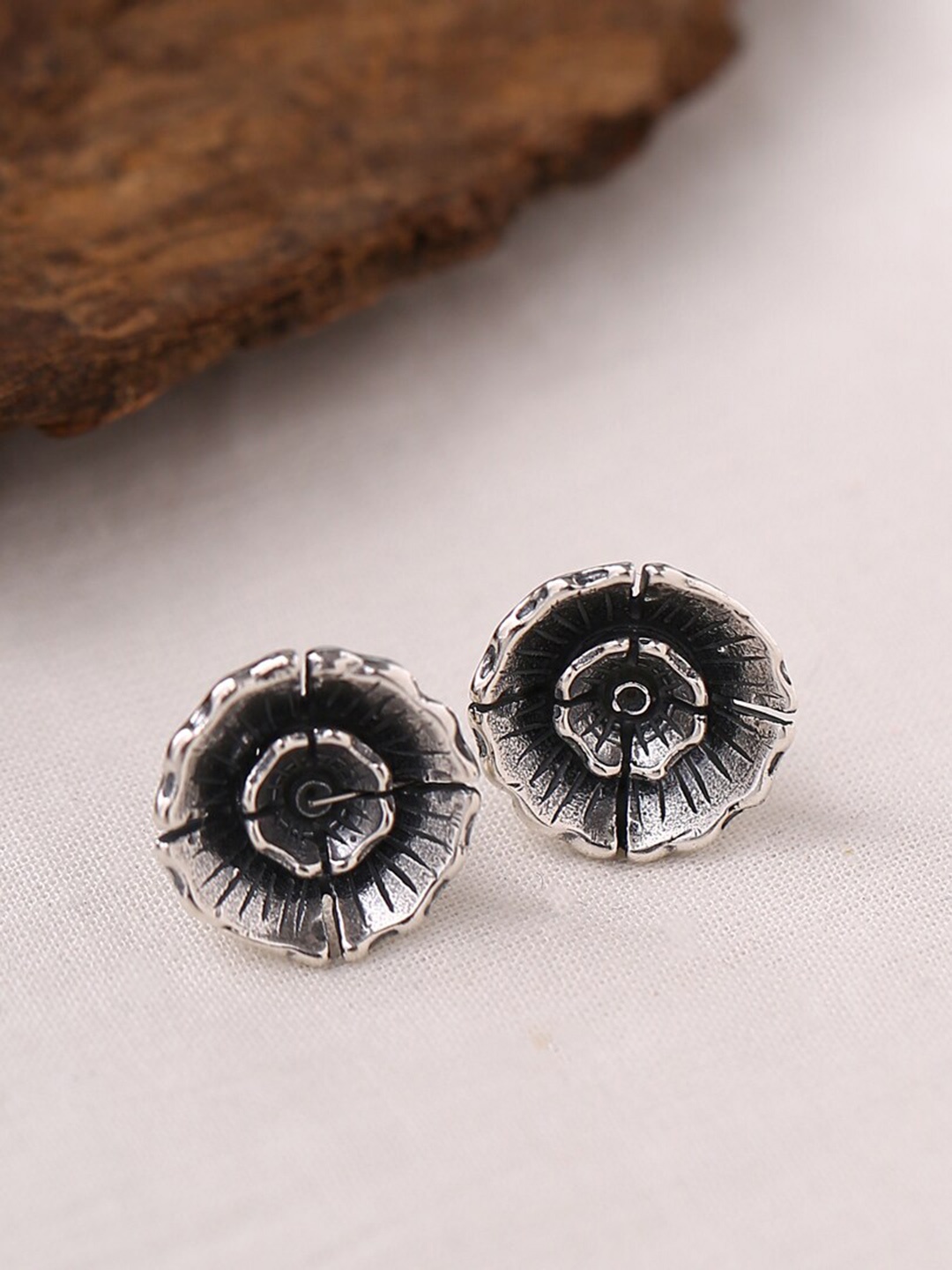 

ADORN by Nikita Ladiwala Women 92.5 Sterling Silver Floral Studs Earrings