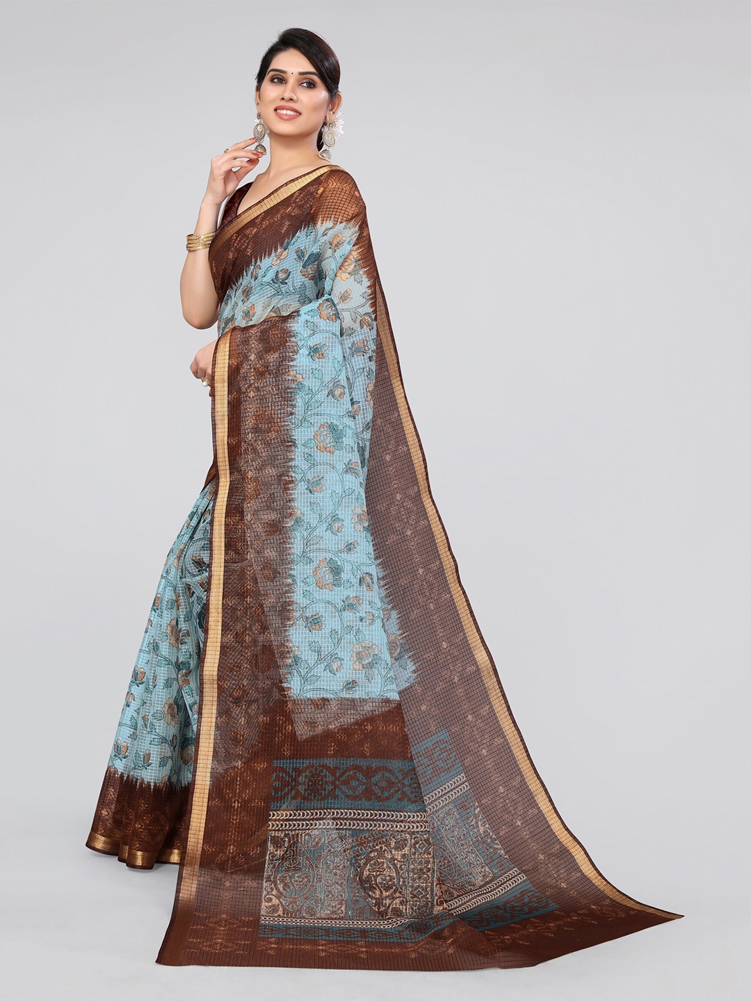 

MIRCHI FASHION Blue & Gold-Toned Floral Zari Organza Saree