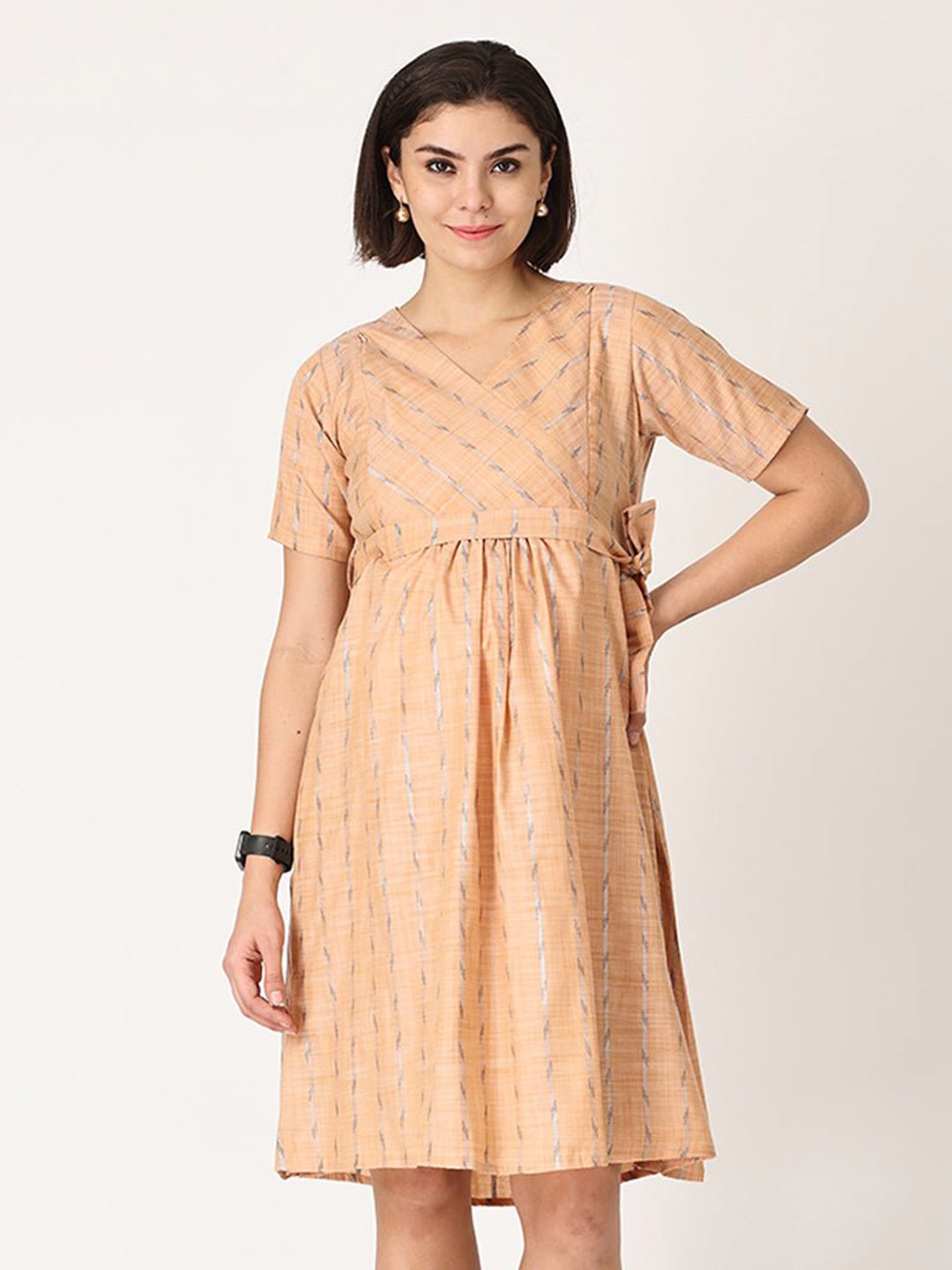 

The Mom Store Peach-Coloured Maternity V-Neck Dress