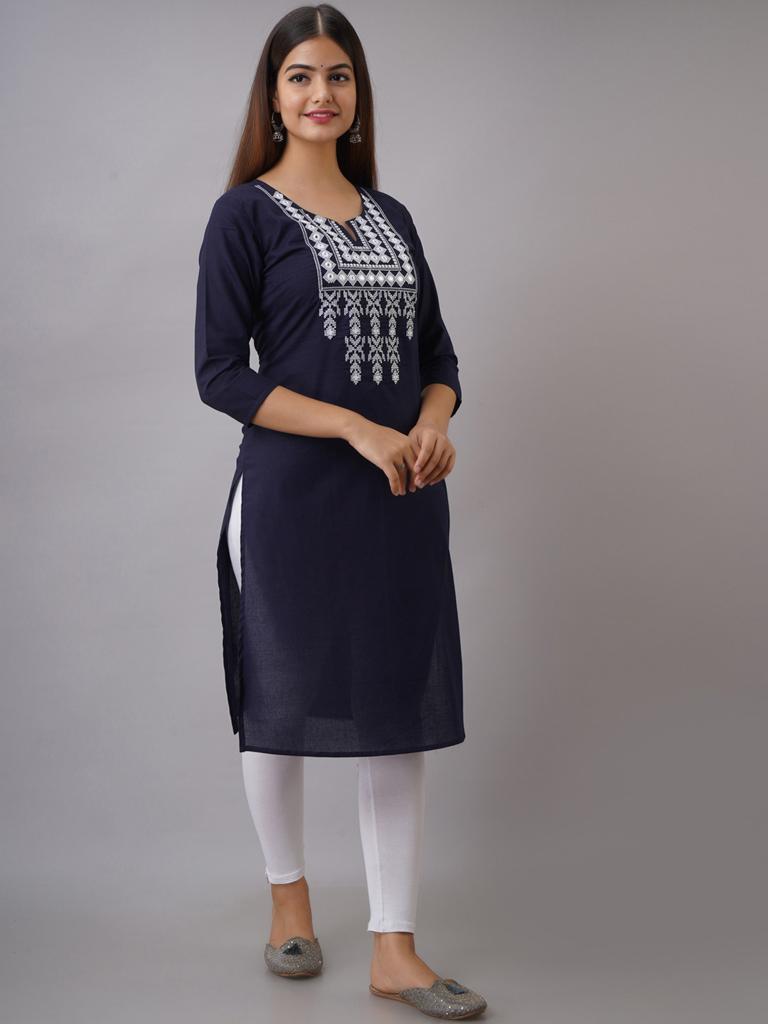 

Ksharaa Women Navy Blue Yoke Design Thread Work Kurta