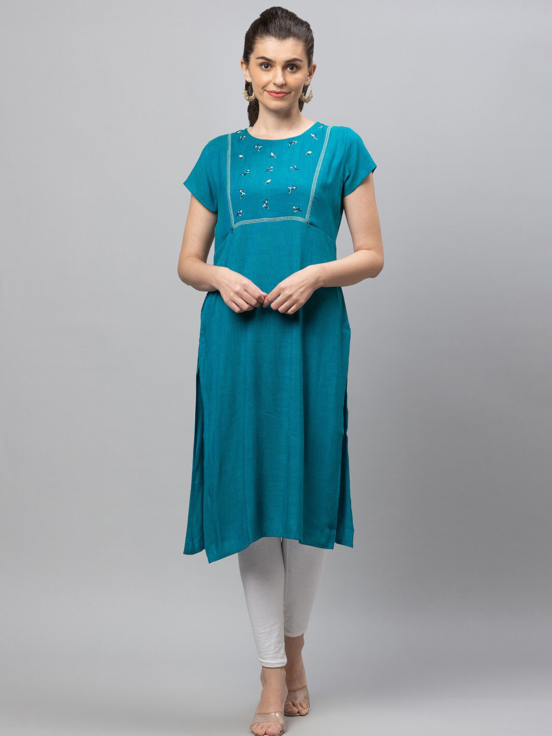 

AV2 Blue Floral Embroidered Thread Work Maternity Straight Pure cotton Kurta