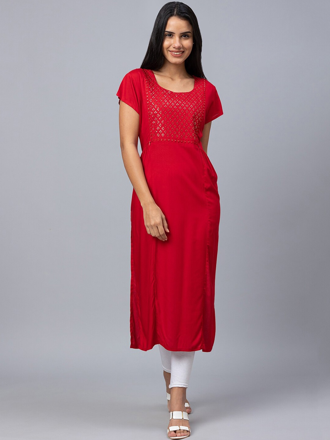 

AV2 Red Sequined Embellished Maternity Kurta