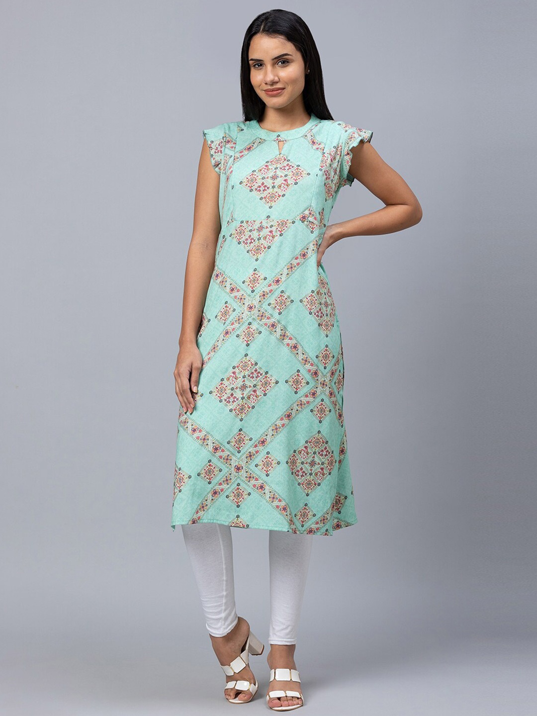 

AV2 Sea Ethnic Printed Keyhole Neck Maternity Straight Kurta, Sea green