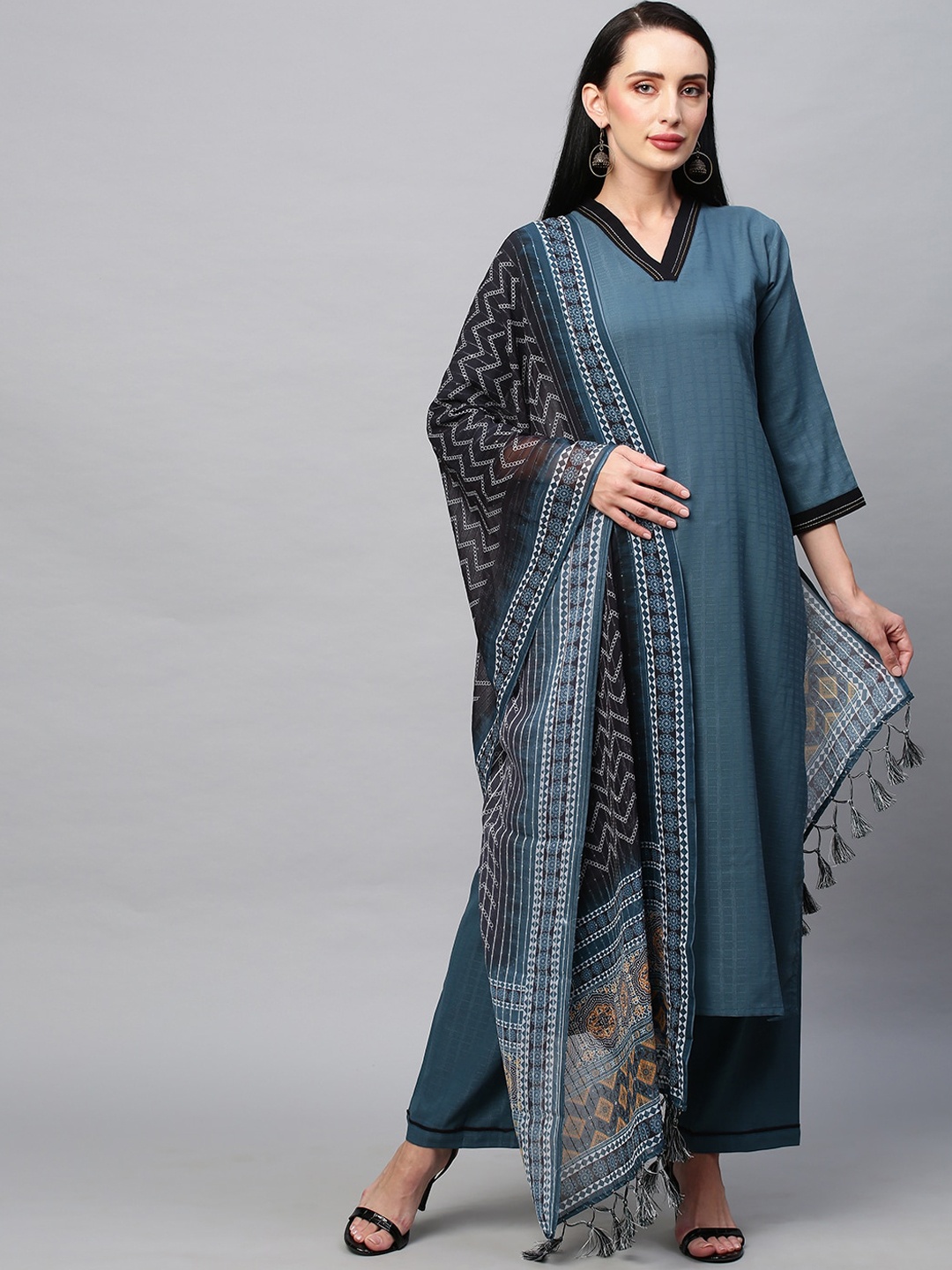 

POONAM DESIGNER Women Teal Kurta with Palazzos & With Dupatta