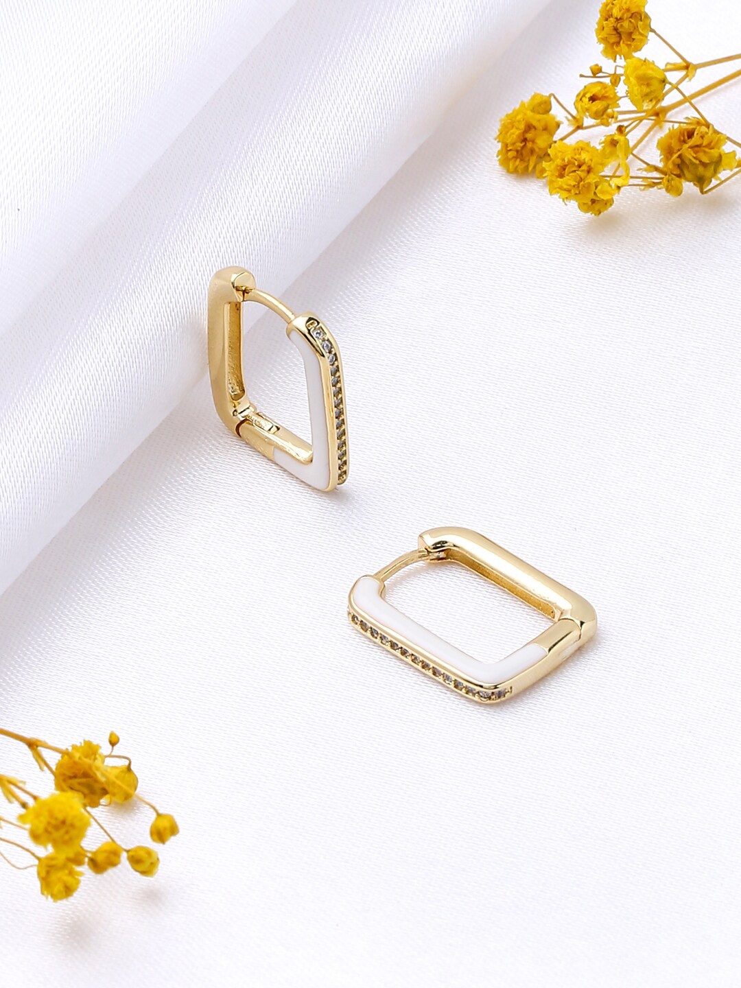 

Mitali Jain Gold-Toned & White Contemporary Half Hoop Earrings