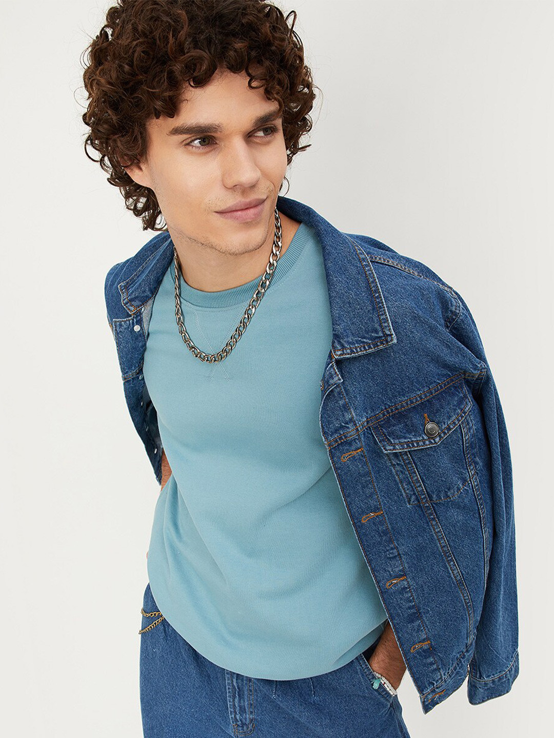 

max Men Blue Pullover Cotton Sweatshirt