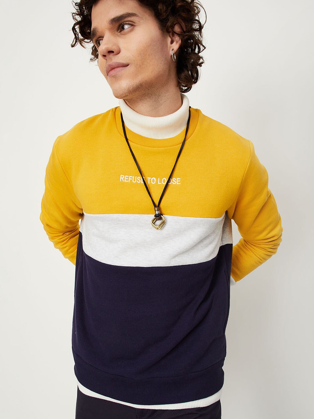 

max Men Yellow Colourblocked Pullover Cotton Sweatshirt