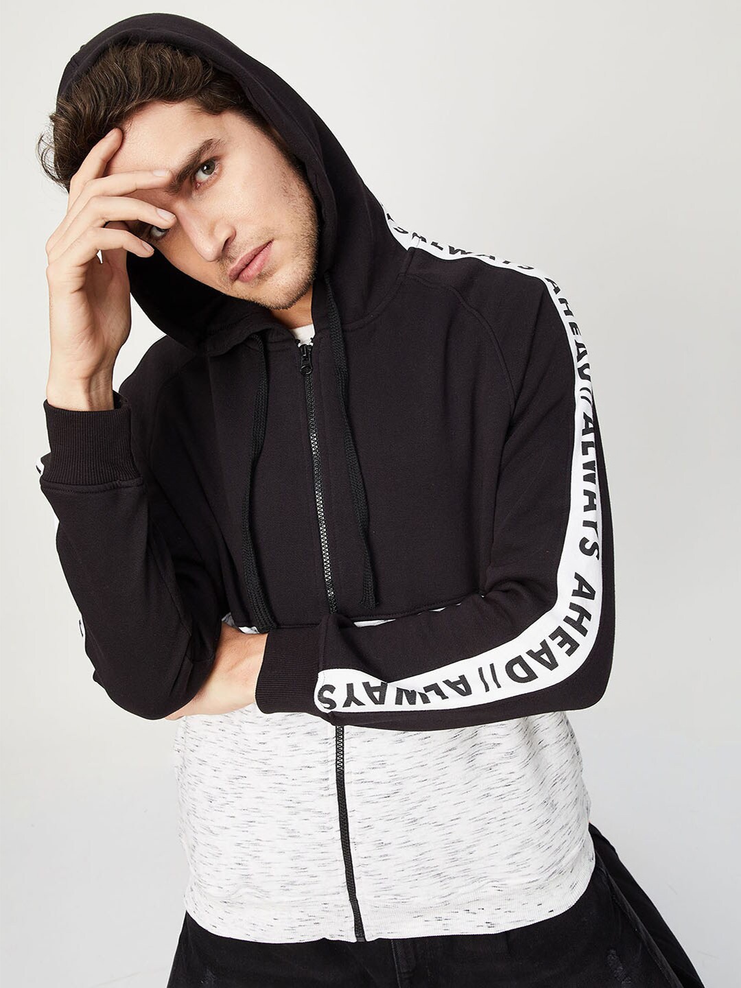 

max Men Black Colourblocked Hooded Sweatshirt