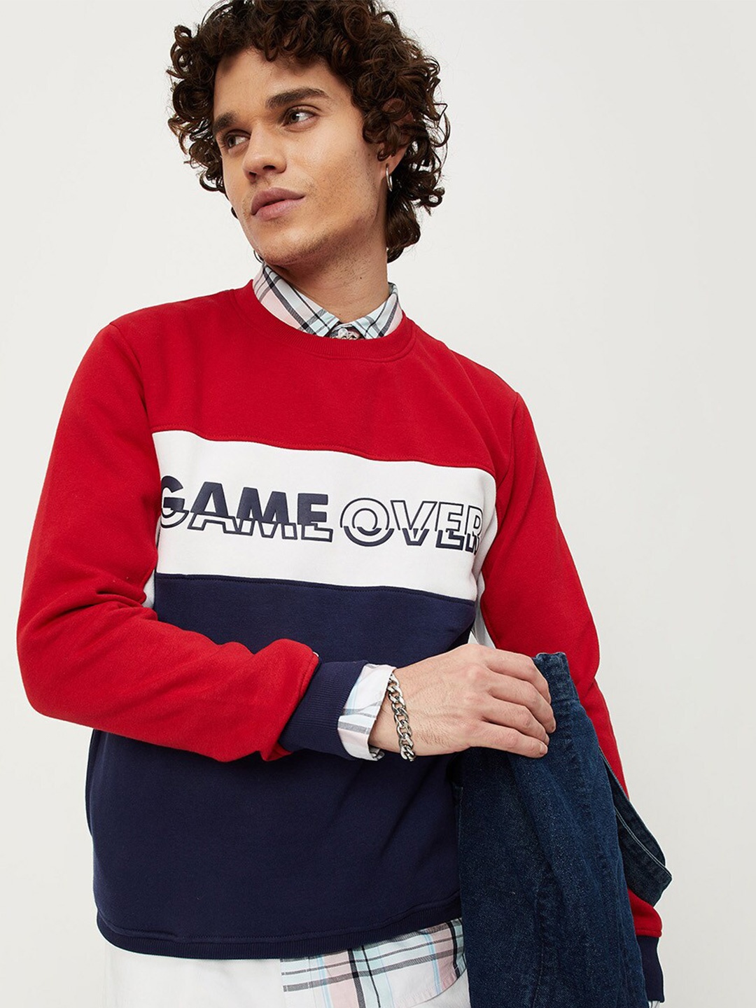 

max Men Red Colourblocked Pullover Cotton Sweatshirt