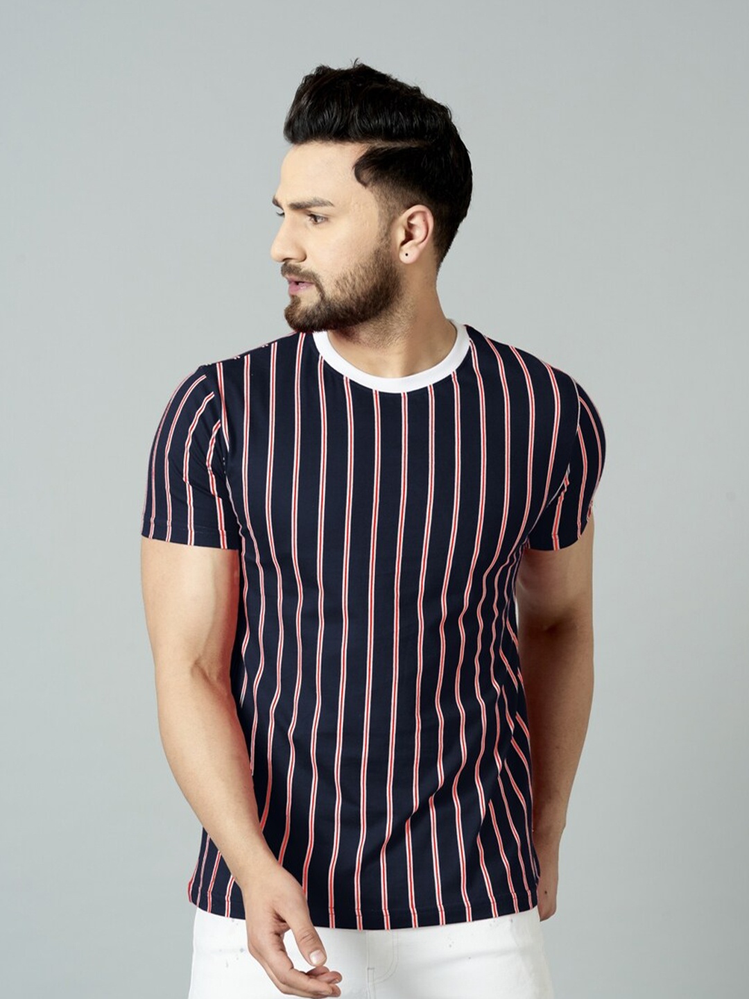 

Rodzen Men Navy Blue Striped T-shirt