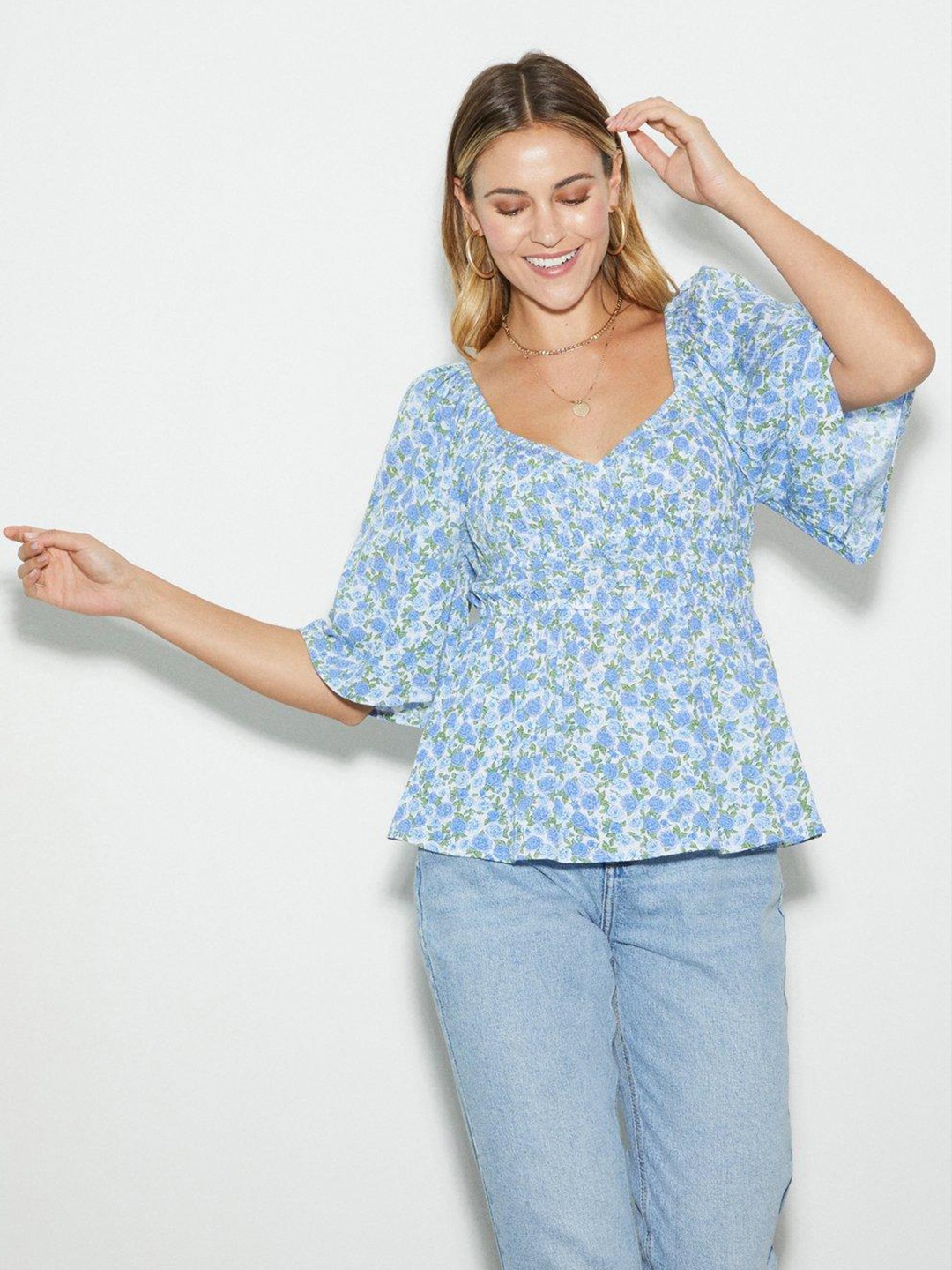 

DOROTHY PERKINS Blue & White Floral Print Sweetheart Neck Top