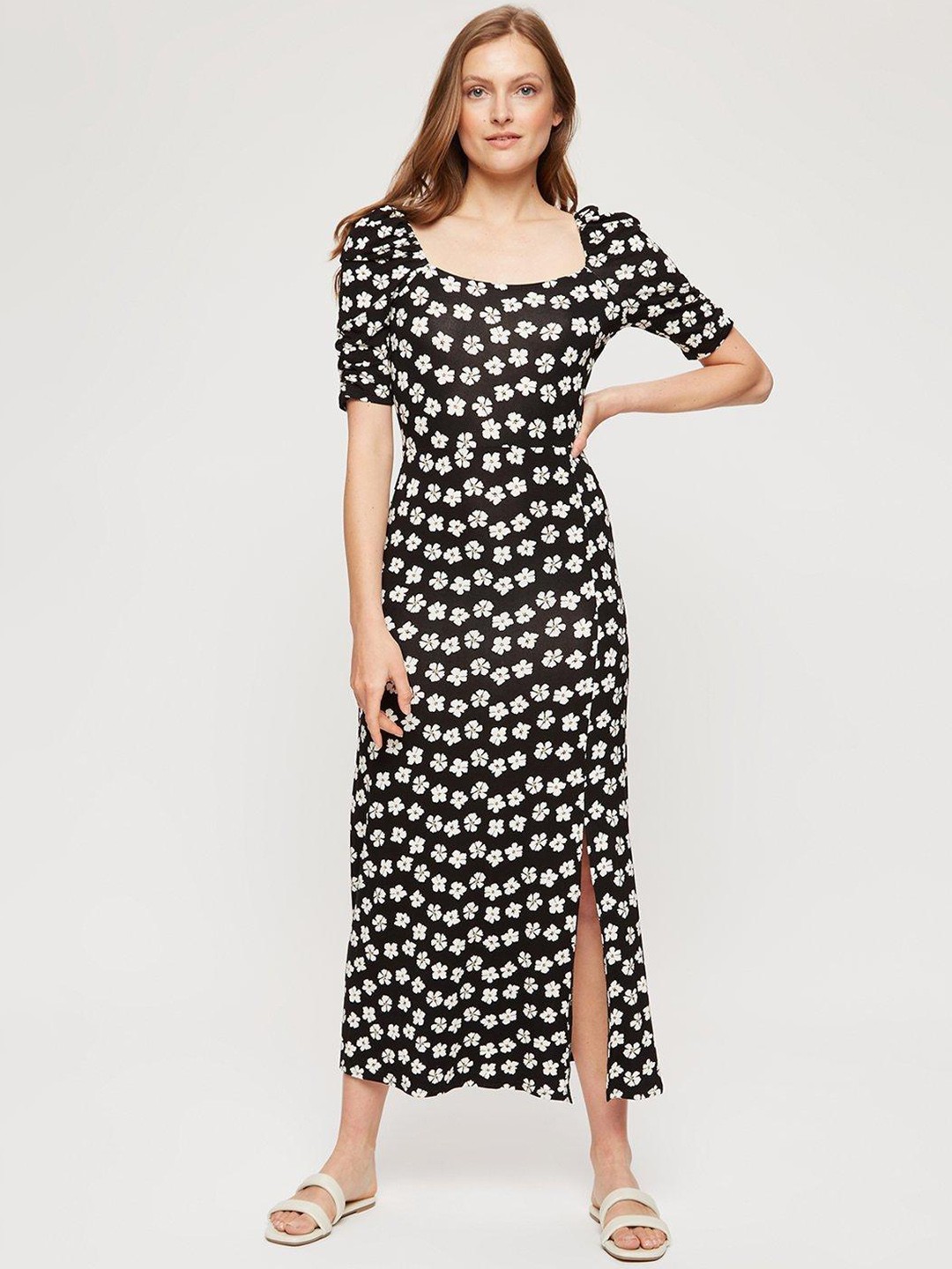 

DOROTHY PERKINS Black & White Floral Print A-Line Midi Dress