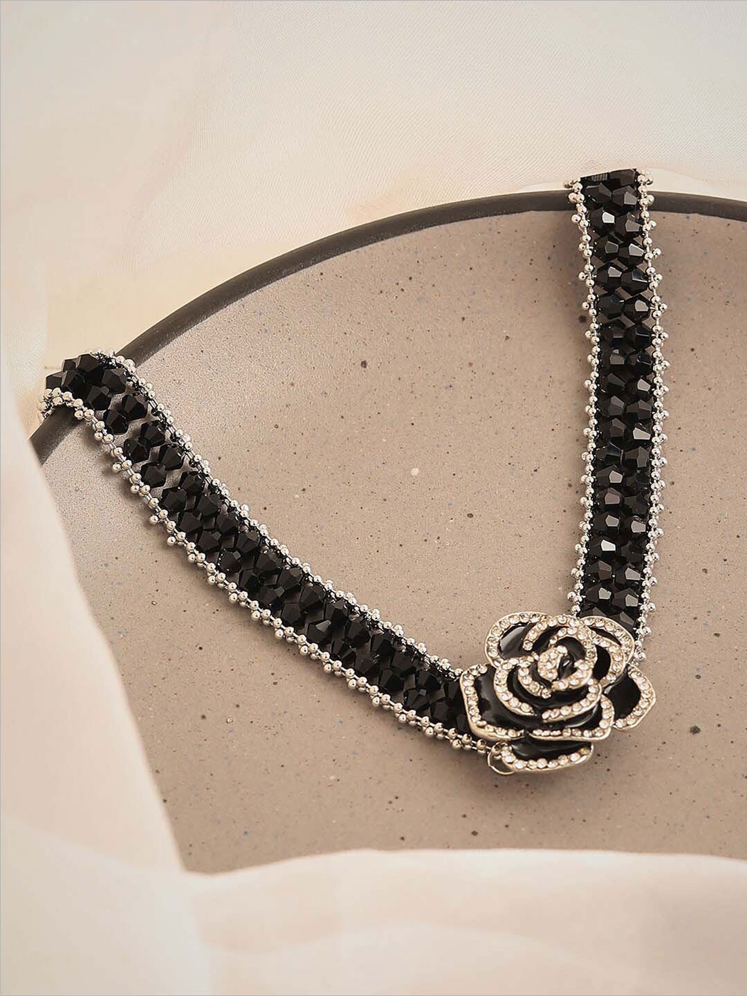 

SOHI Women Black & White Silver-Plated Necklace