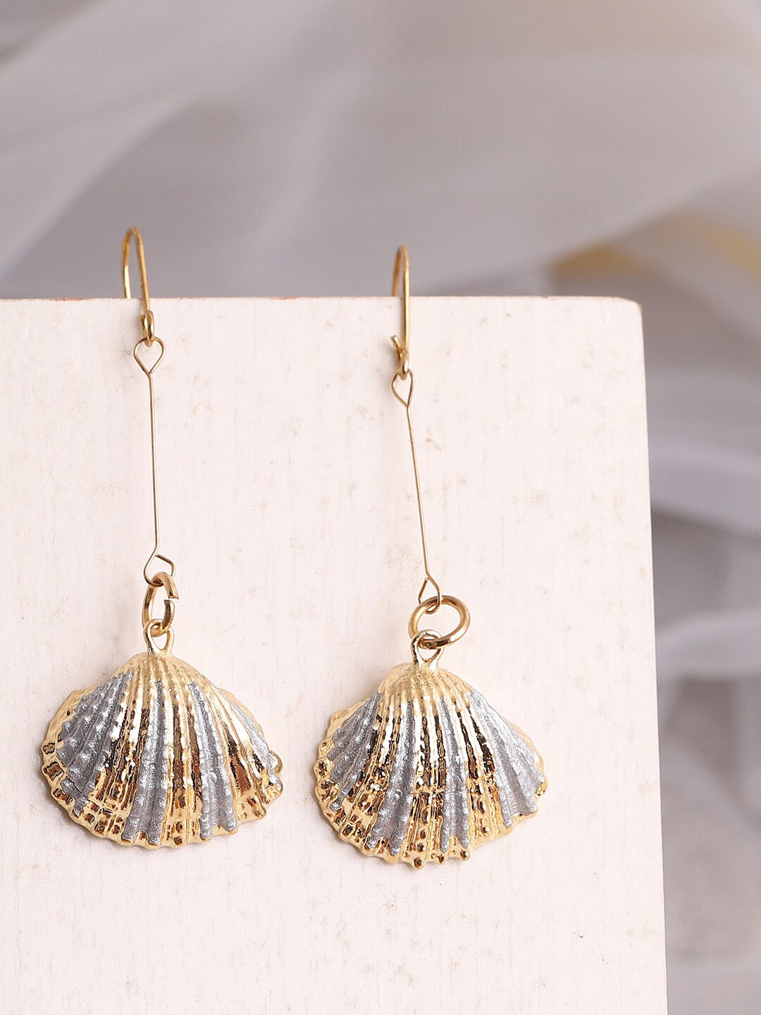 

SOHI Women Gold Plated & Gold-Toned Contemporary Drop Earrings, Silver