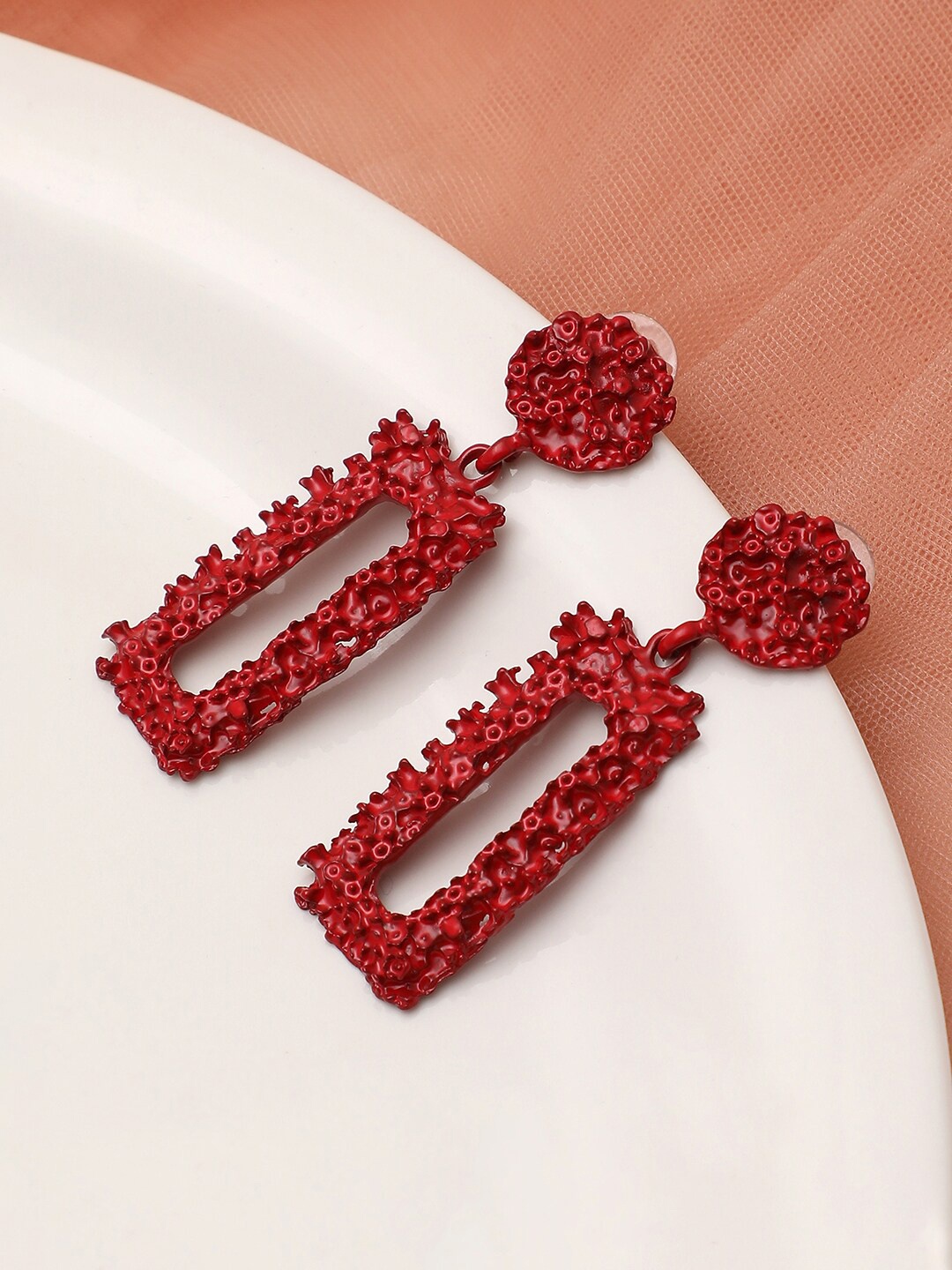 

SOHI Red Gold Plated Contemporary Drop Earrings