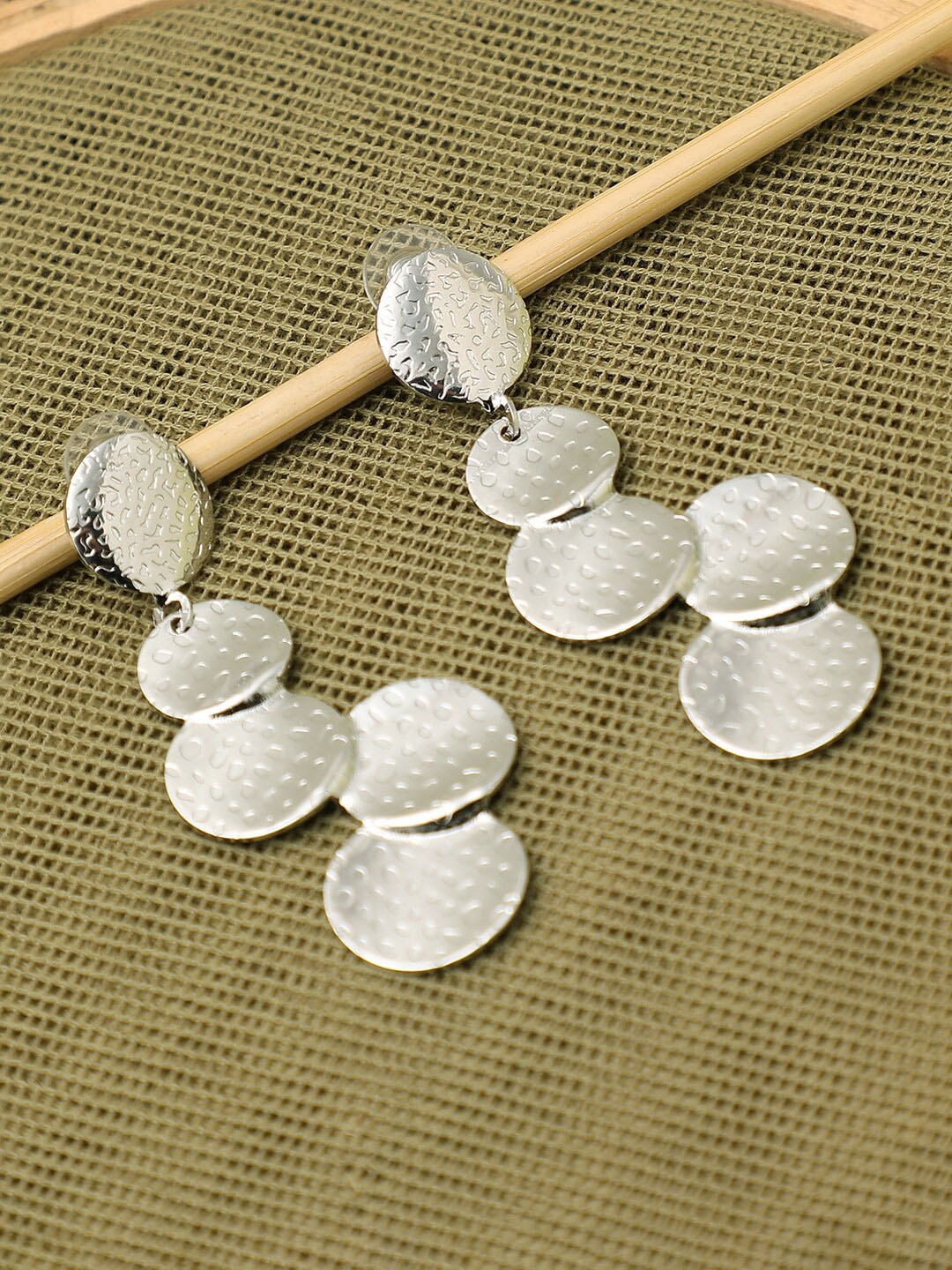 

SOHI Silver-Toned & Silver Plated Contemporary Drop Earrings