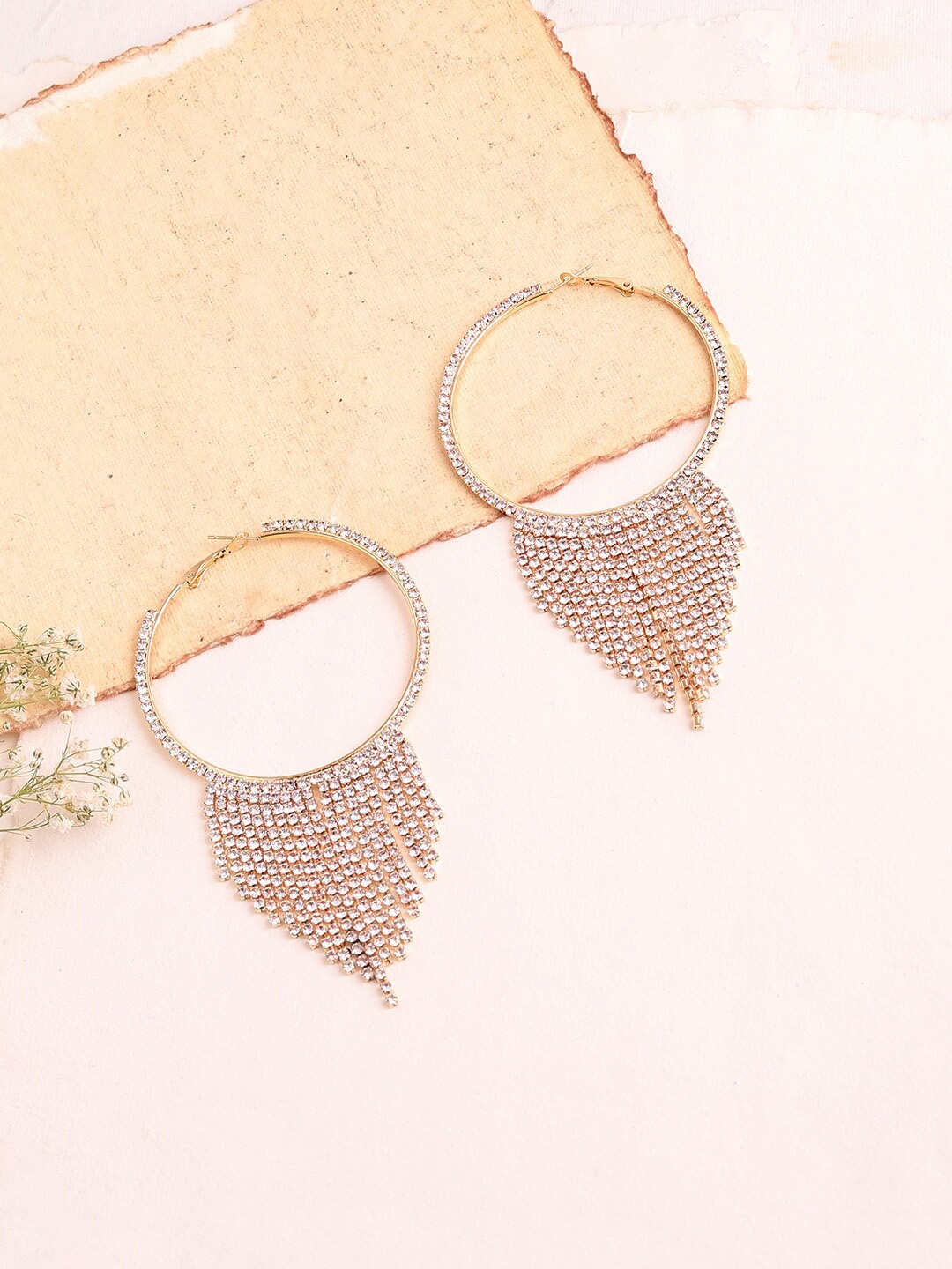 

SOHI Women Silver Plated Contemporary Hoop Earrings