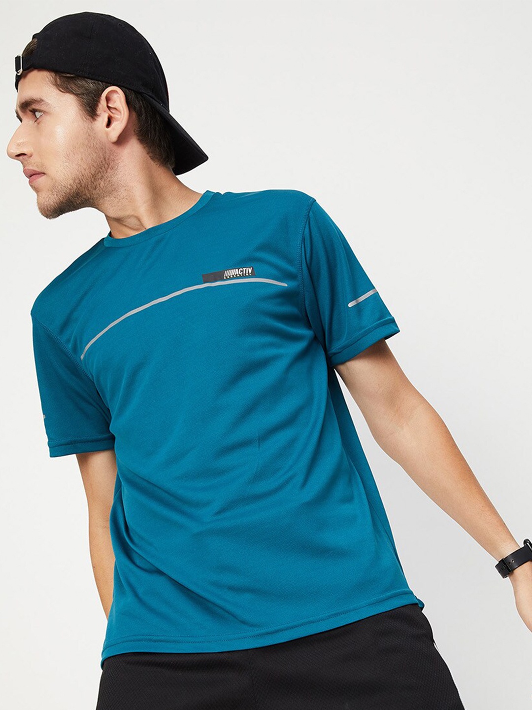 

max Men Teal T-shirt