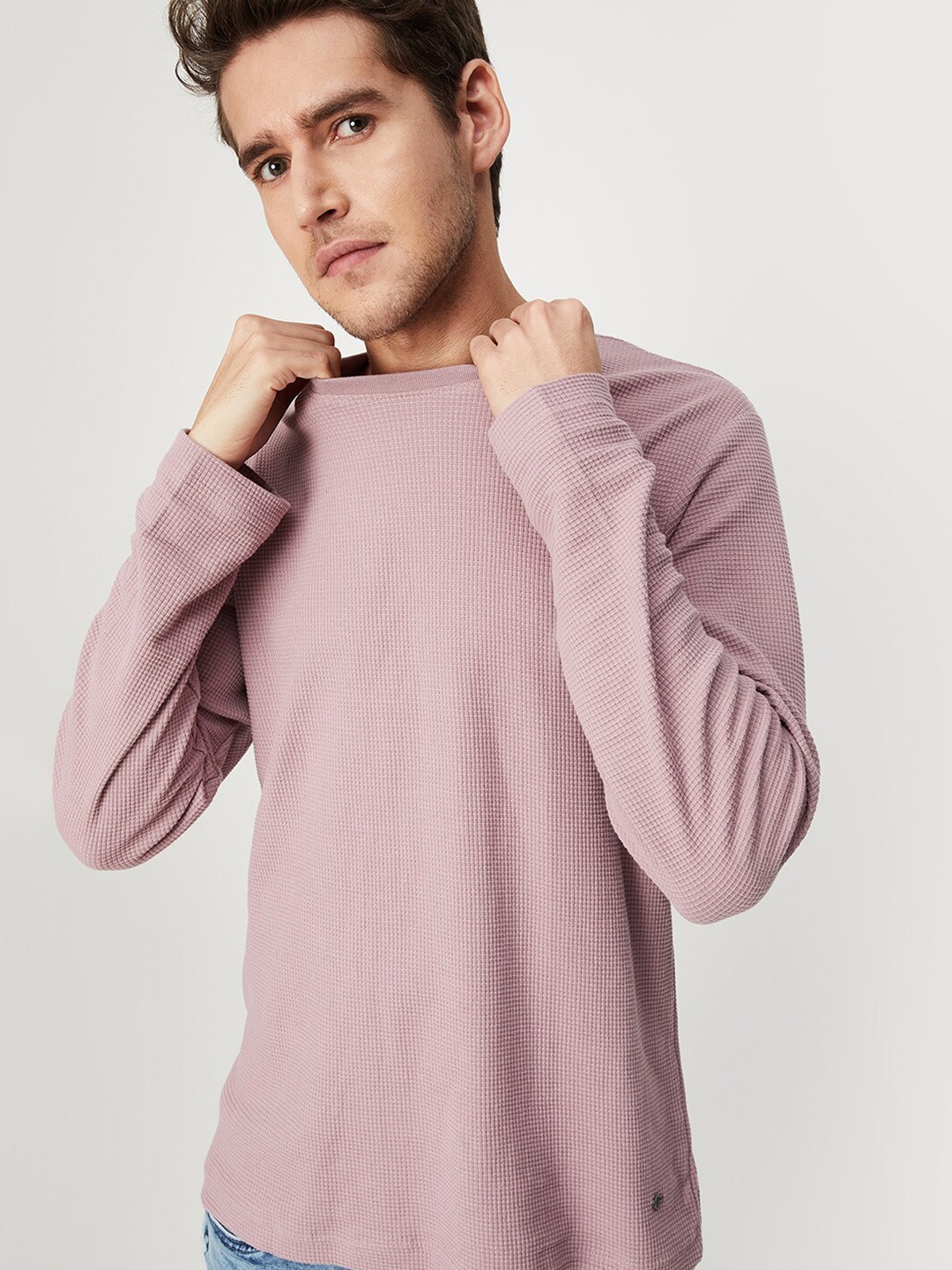 

max Men Grey T-shirt