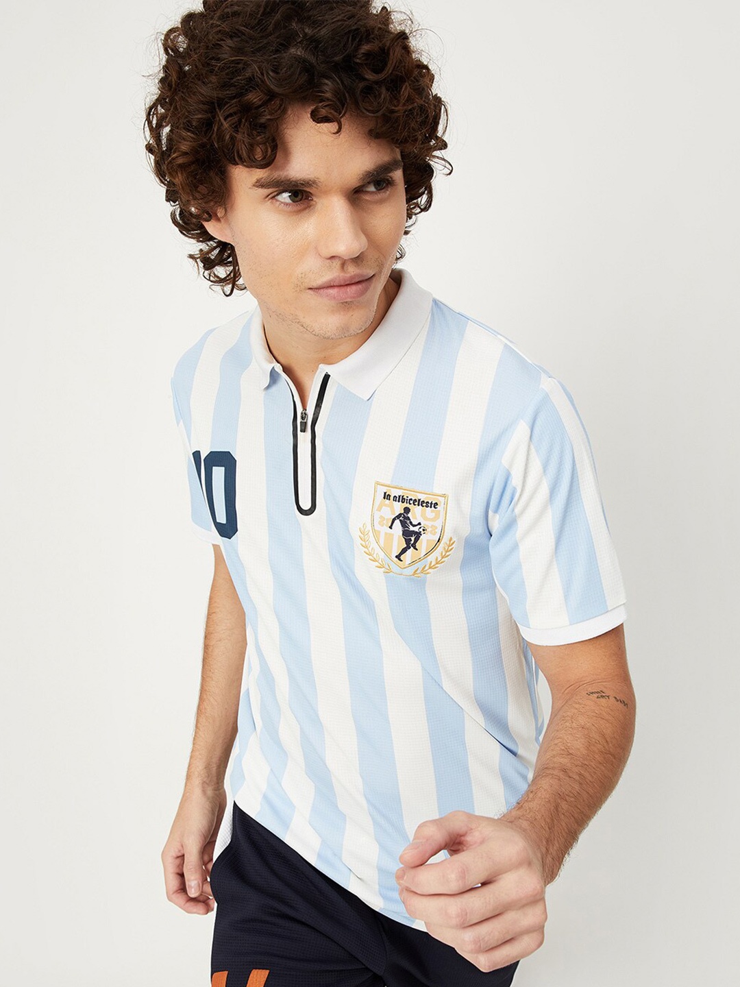 

max Men Blue Cotton Printed Polo Collar T-shirt