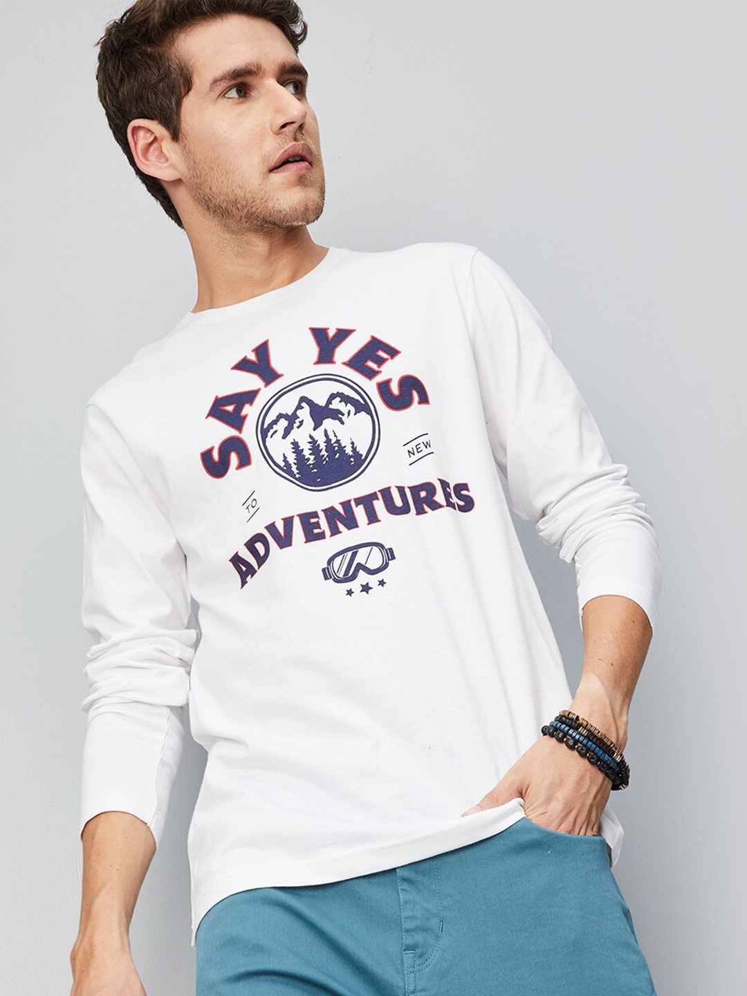 

max Men White Cotton Typography Printed T-shirt