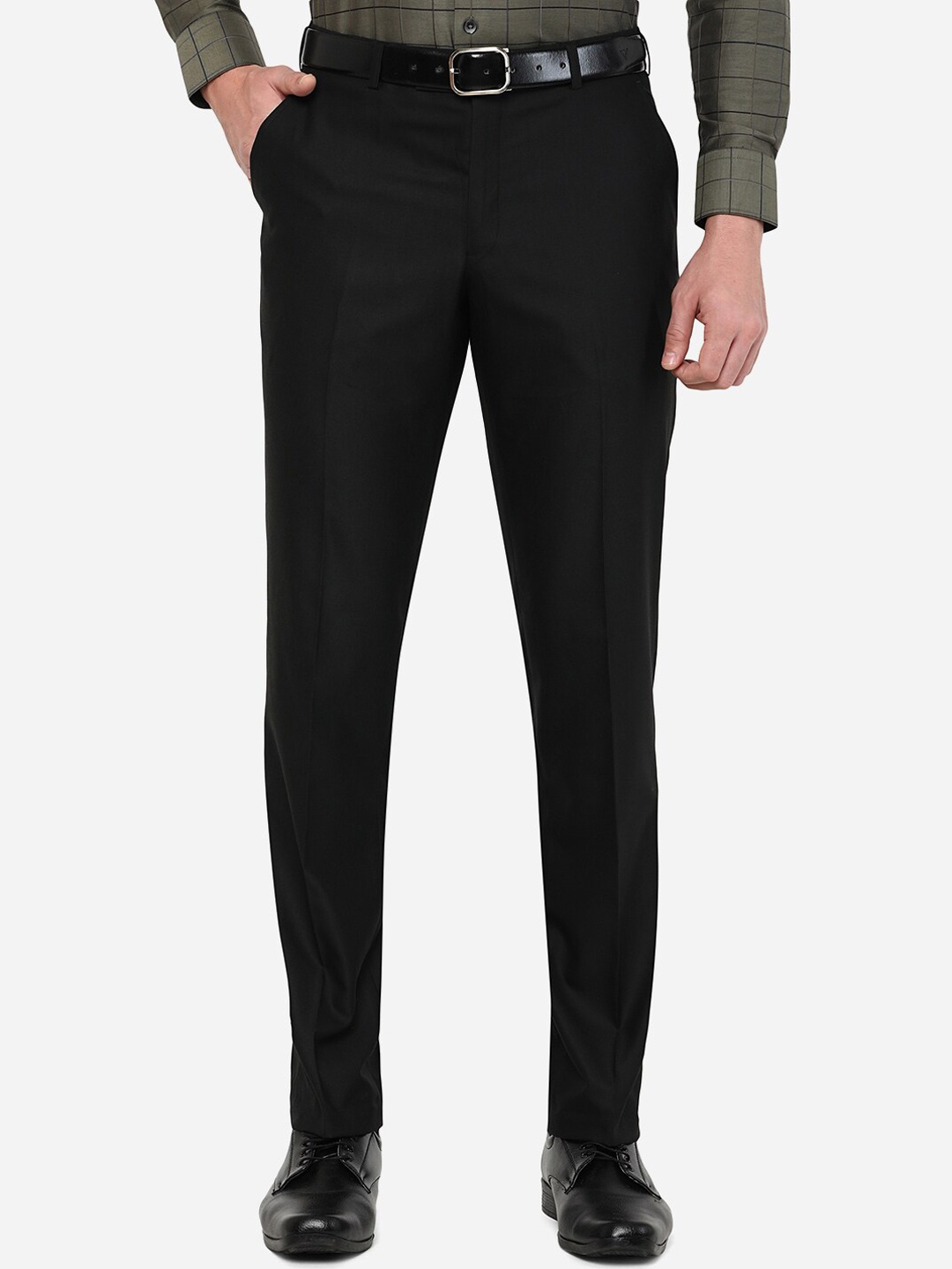 

JADE BLUE Men Black Classic Fit Trousers