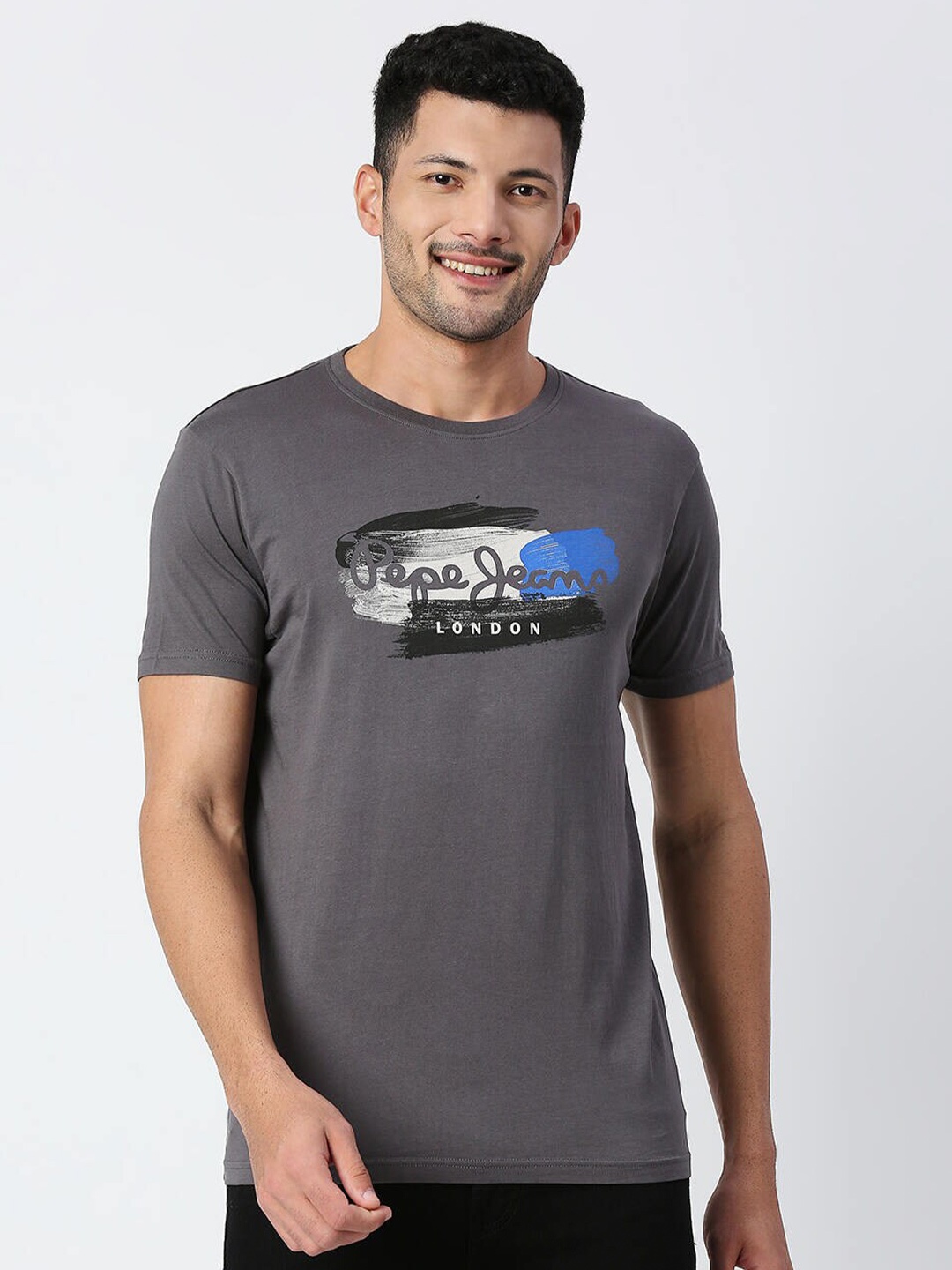 

Pepe Jeans Men Grey Cotton Typography Printed T-shirt