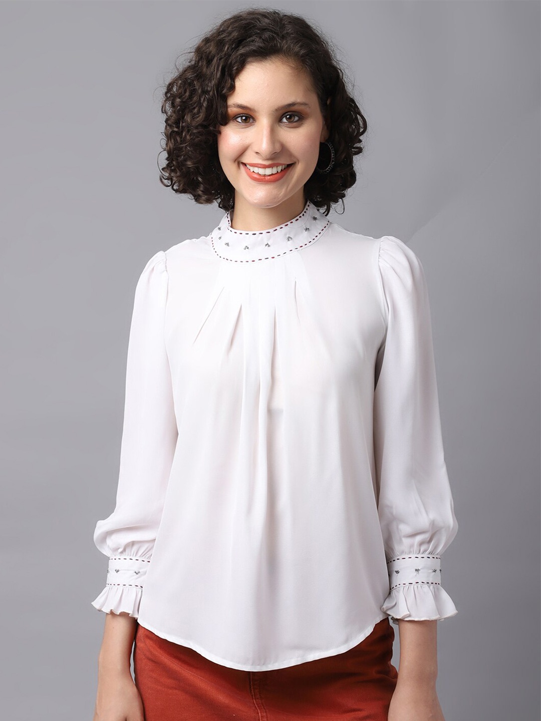 

La Zoire Off White Georgette Top
