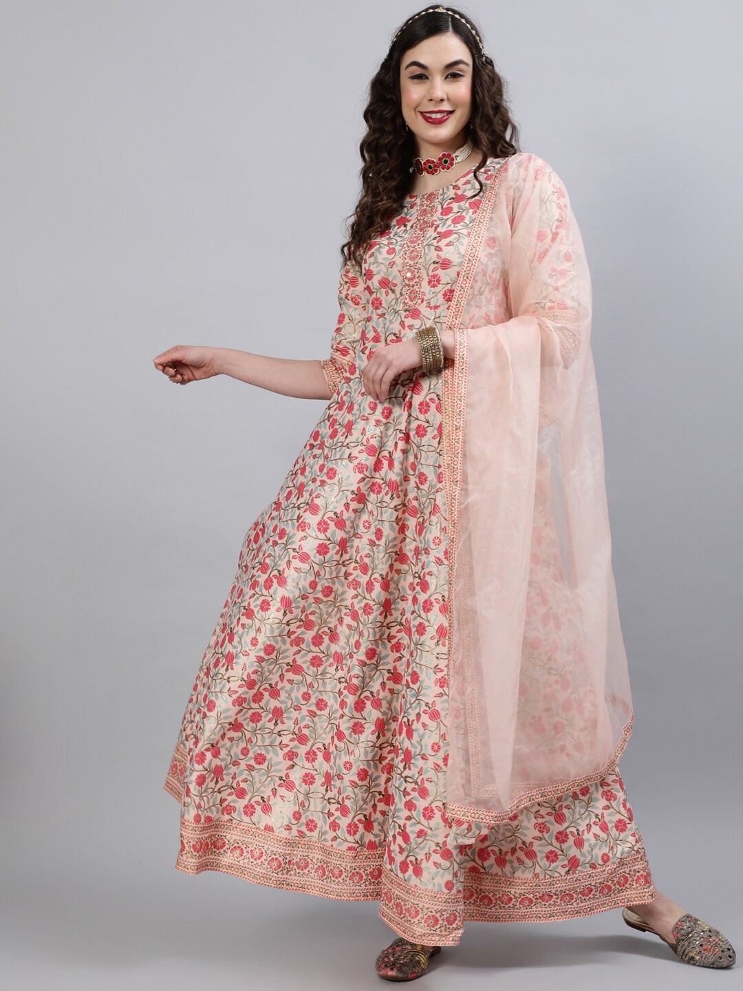 

INDIE CLOSET Floral Printed A-Line Regular Kurta, Peach