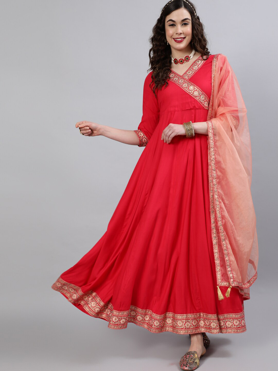 

INDIE CLOSET Ethnic Motifs Anarkali V-Neck Kurta with Dupatta, Red