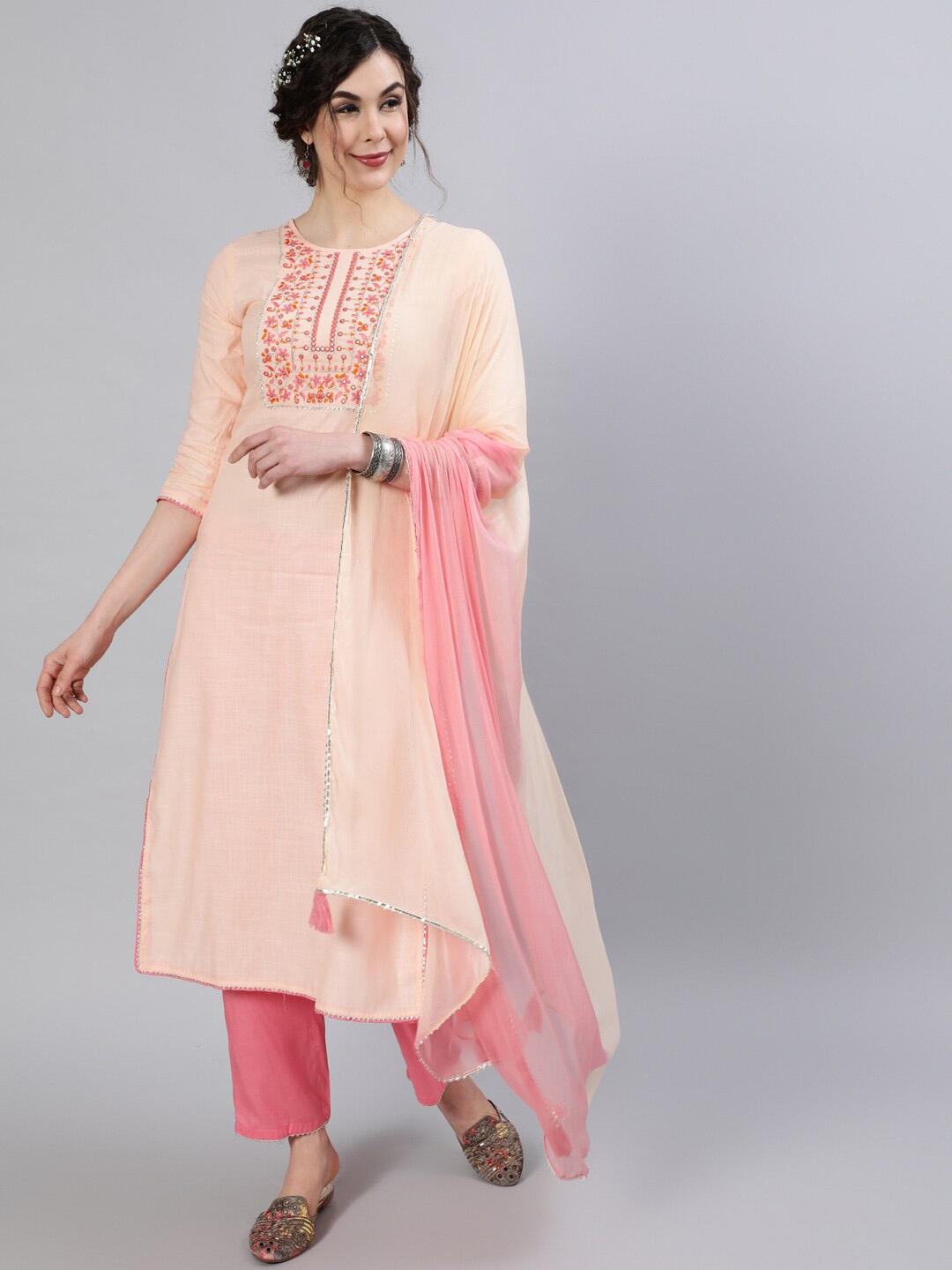 

INDIE CLOSET Women Peach Embroidered Thread Work Kurta with Trouser & Dupatta