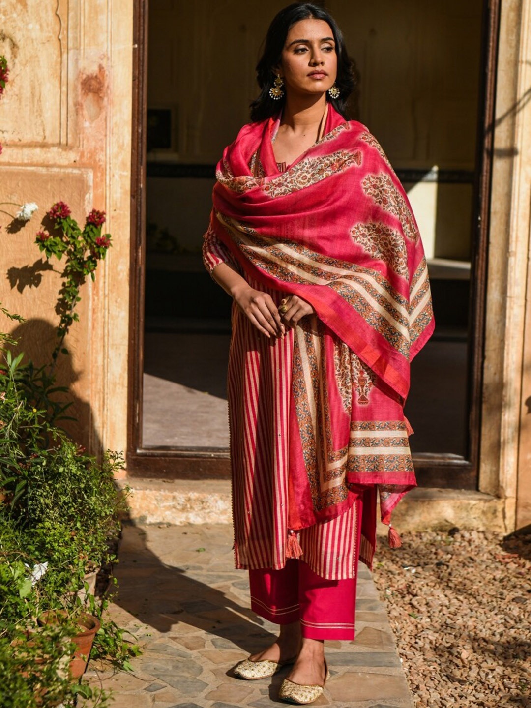 

KARAJ JAIPUR Pink Floral Embroidered Mirror Work Kurta with Trousers & With Dupatta
